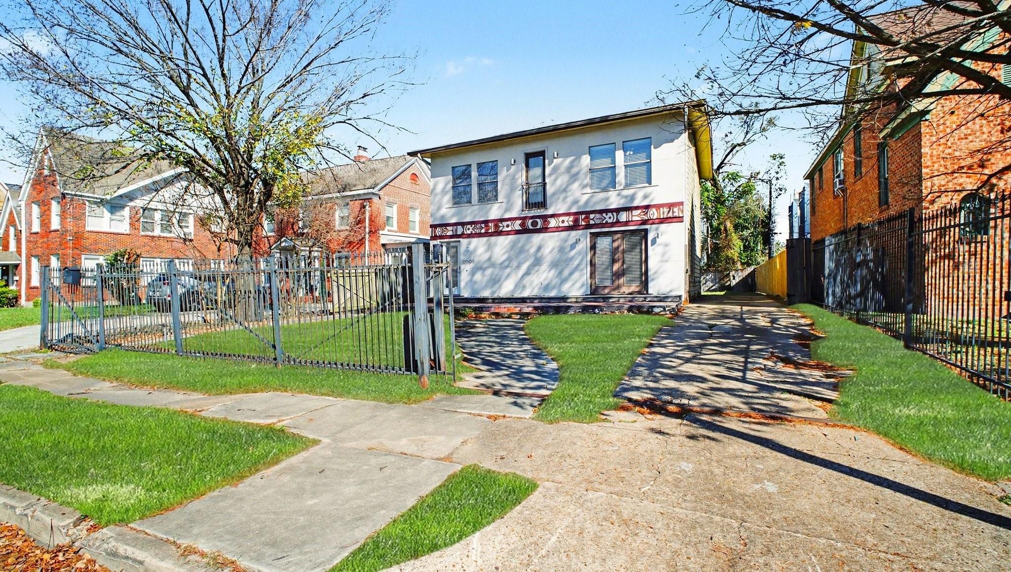 Wentworth St, Houston, TX 77004