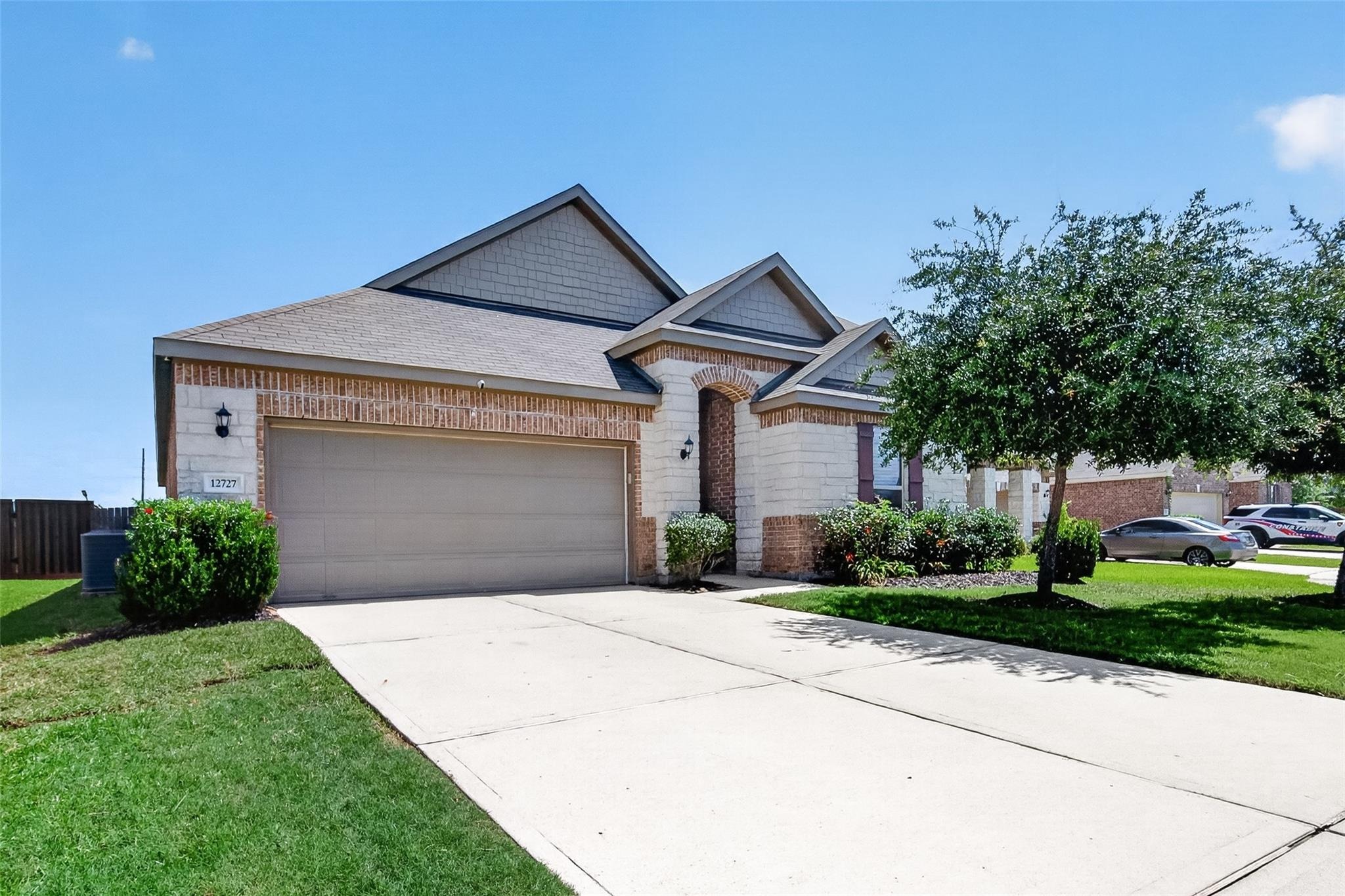 Arcola Valley Ct, Houston, TX 77044