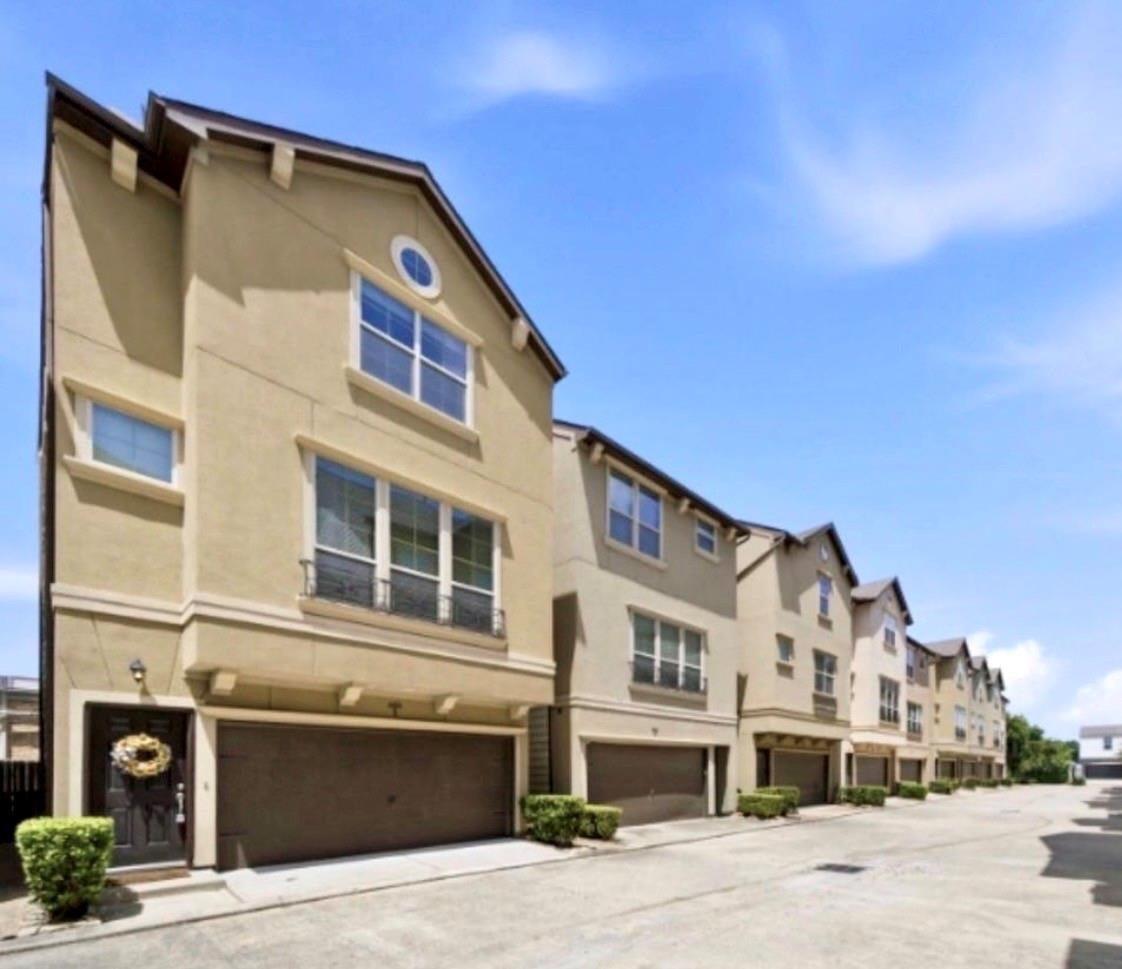 Fairdale Ln, Houston, TX 77057
