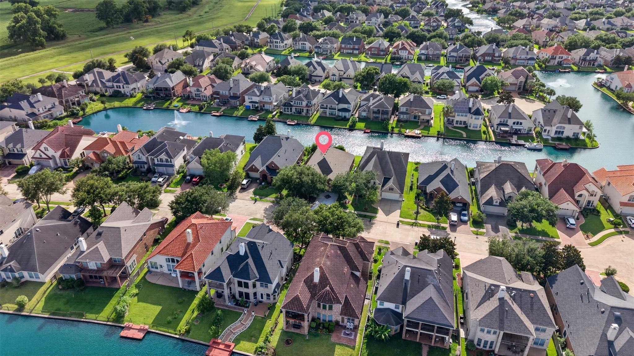 Manorbier Ln, Sugar Land, TX 77498