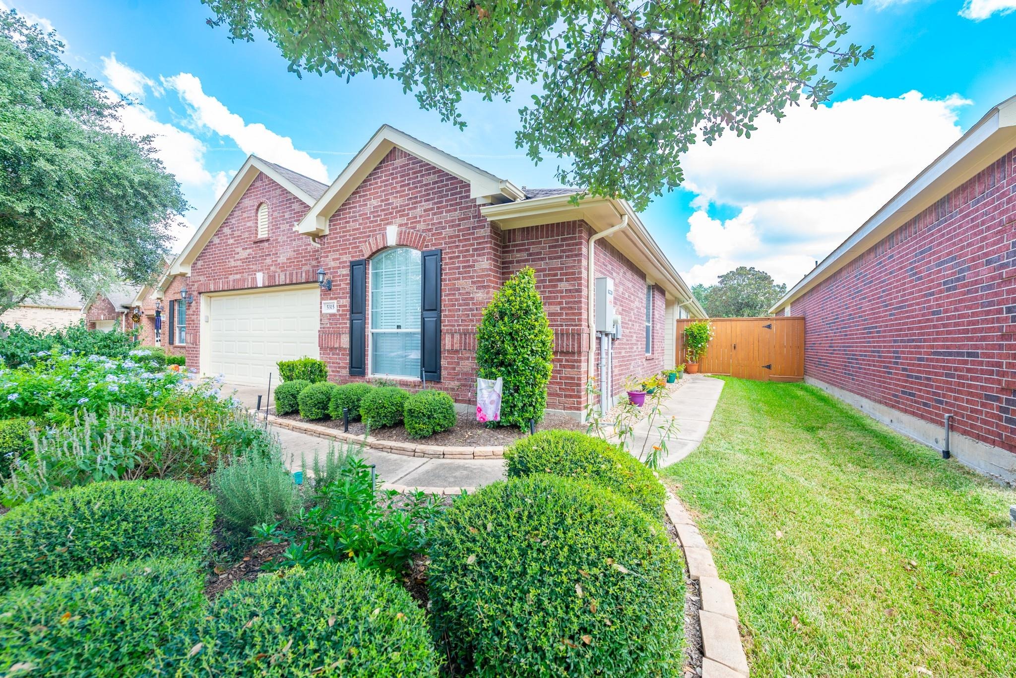 Thorngate Ct, Katy, TX 77494