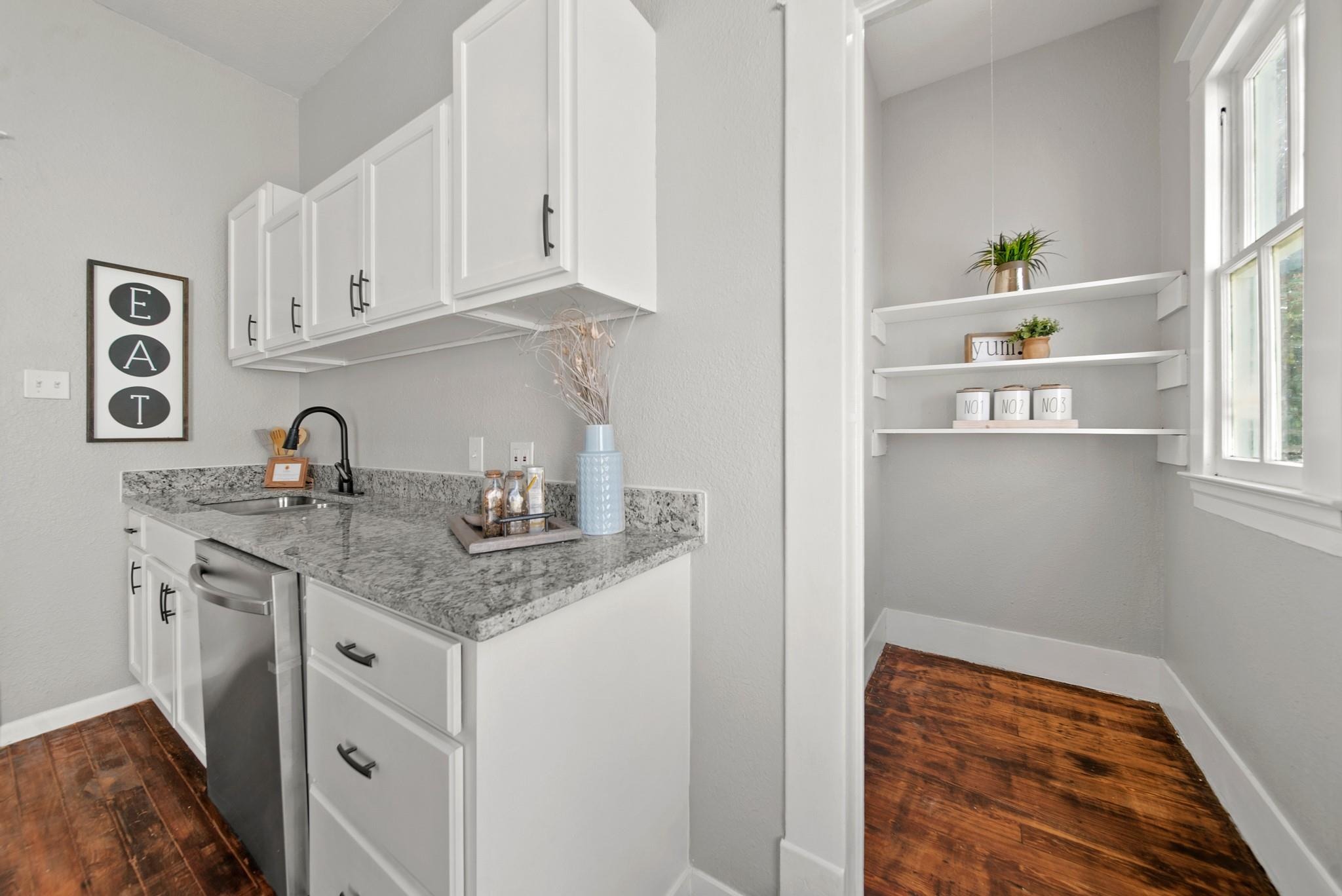 36th St, Galveston, TX 77550 #1
