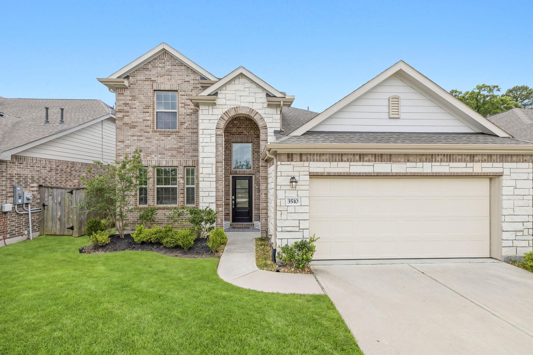 Heather Chase Trl, Porter, TX 77365
