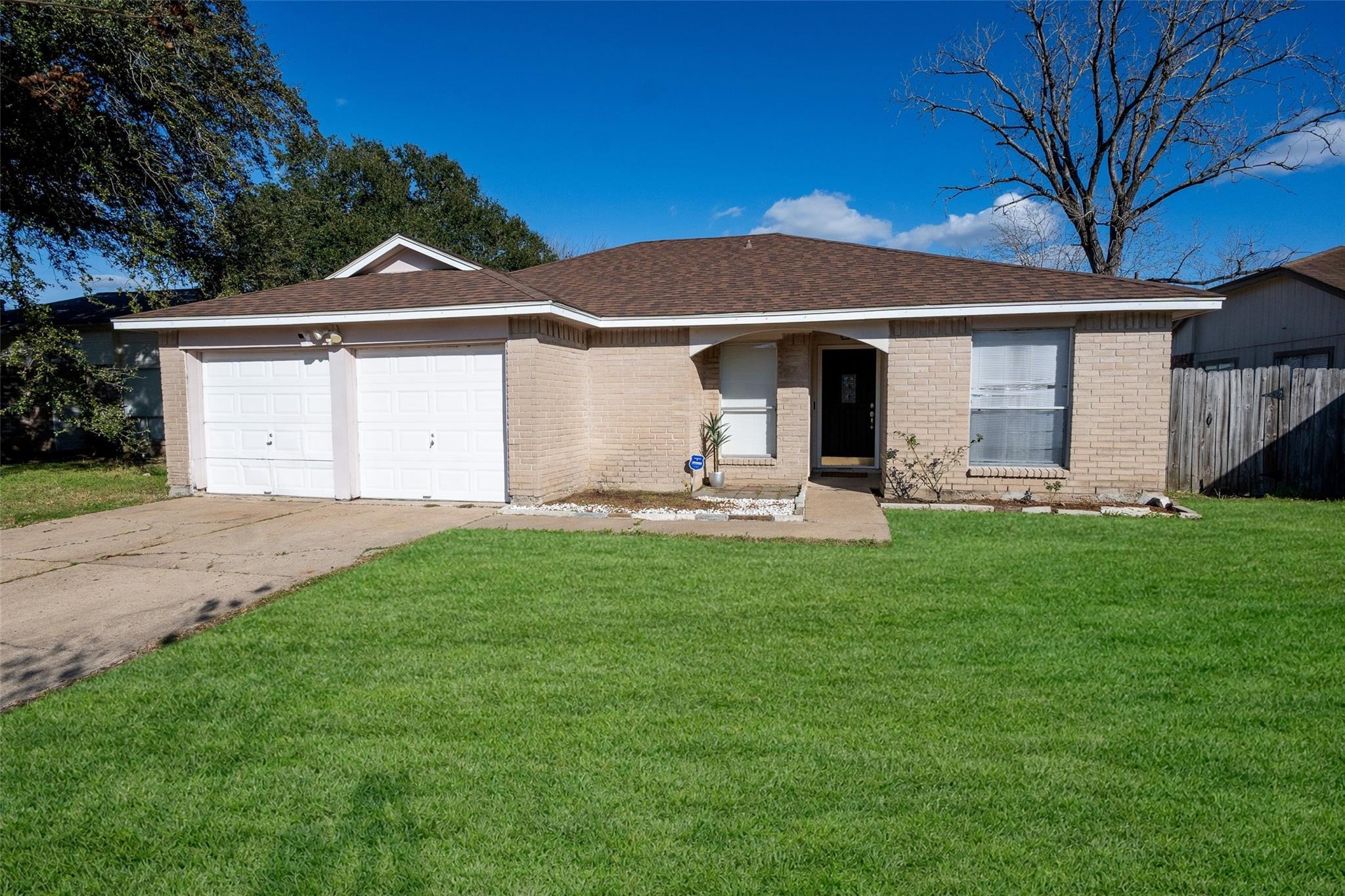 Crosscoach Ln, Katy, TX 77449