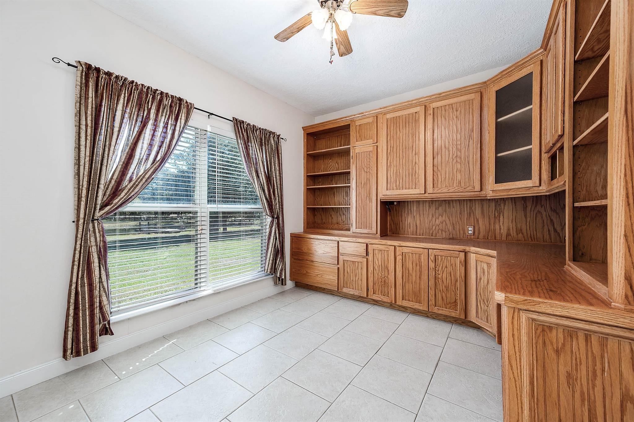 Live Oak Dr, Damon, TX 77430 #1