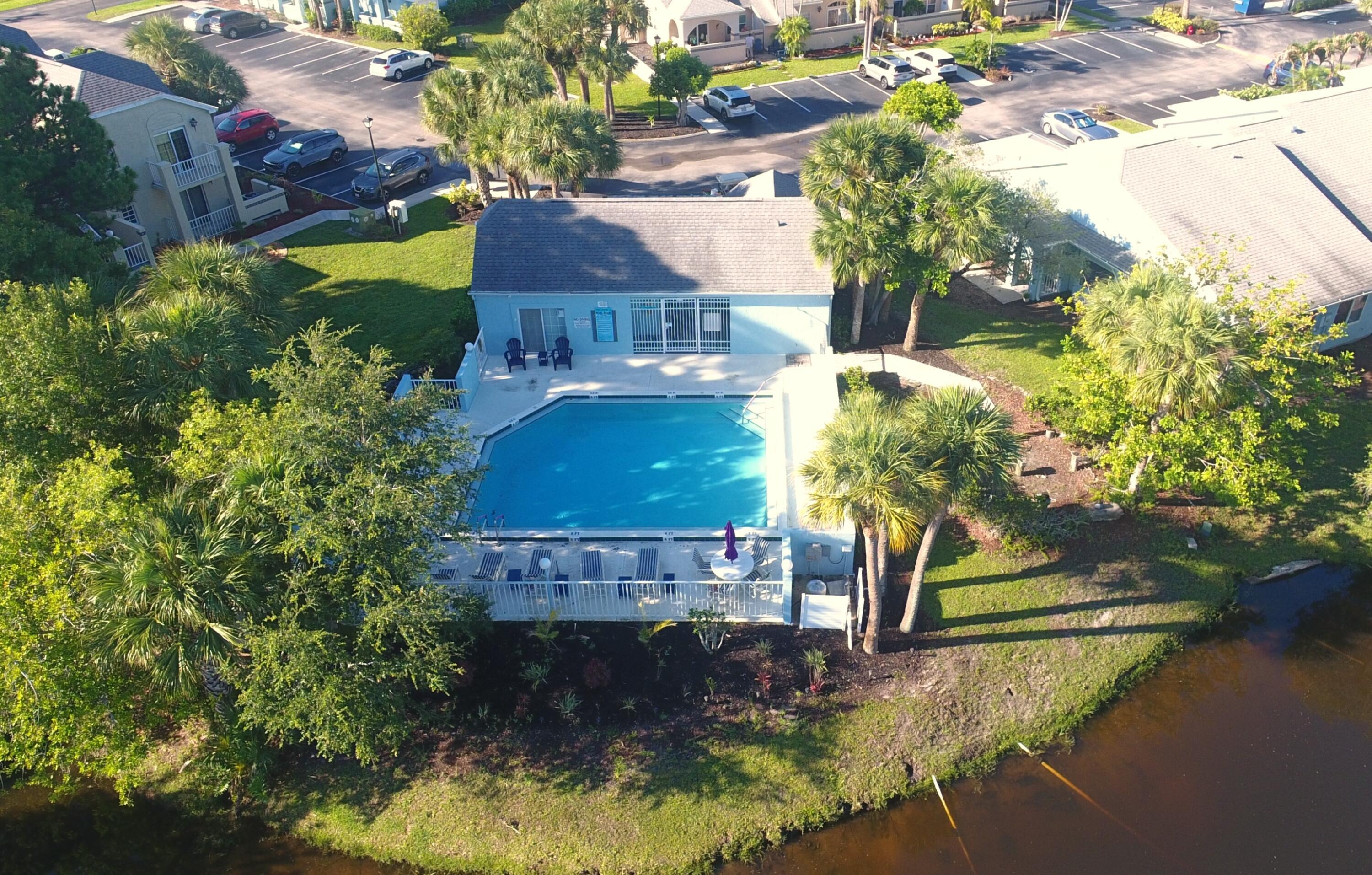 Green Acres Cir, Port Saint Lucie, FL 34952