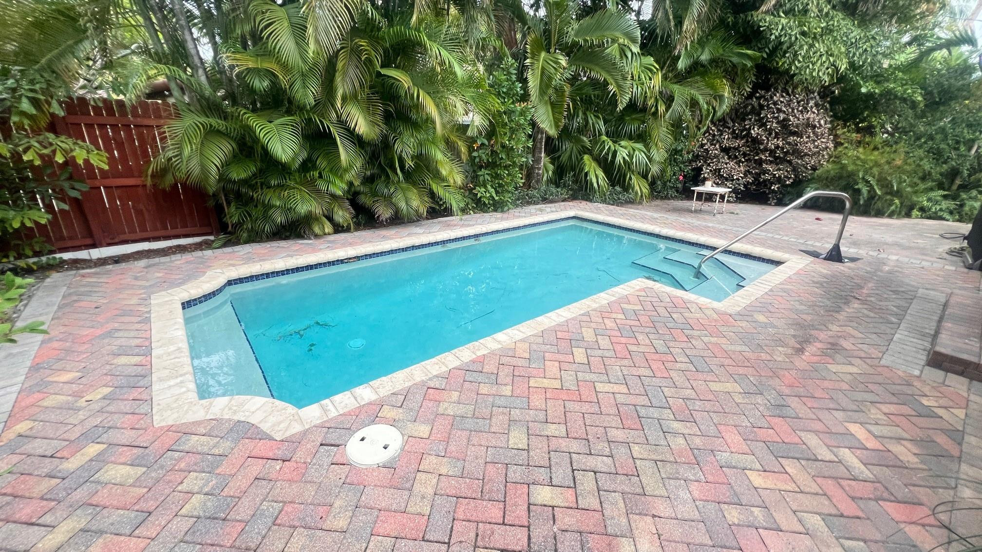 21st St, Fort Lauderdale, FL 33305