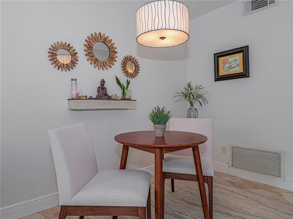 Royal Oak Ct, Vero Beach, FL 32962