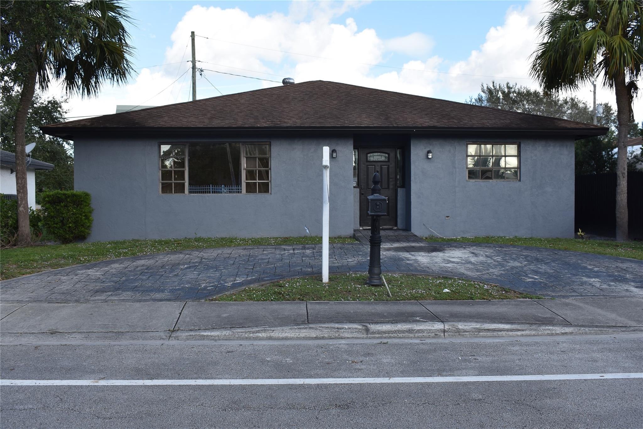 8th Pl, Fort Lauderdale, FL 33311 #1