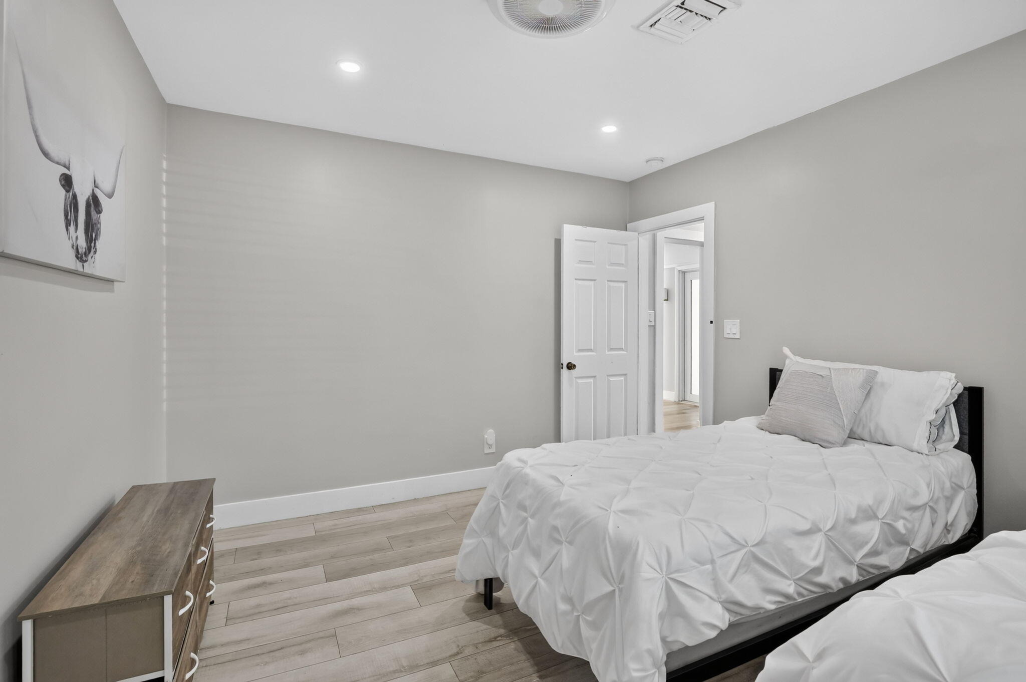 13th Ave, Fort Lauderdale, FL 33304