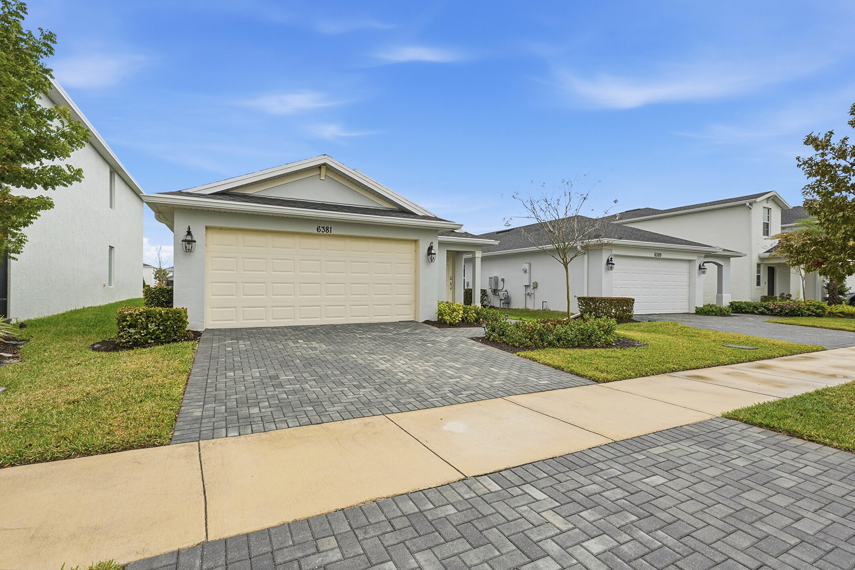 Leafmore Ln, Port Saint Lucie, FL 34987