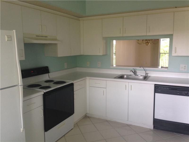 15th St, Pembroke Pines, FL 33027 #1