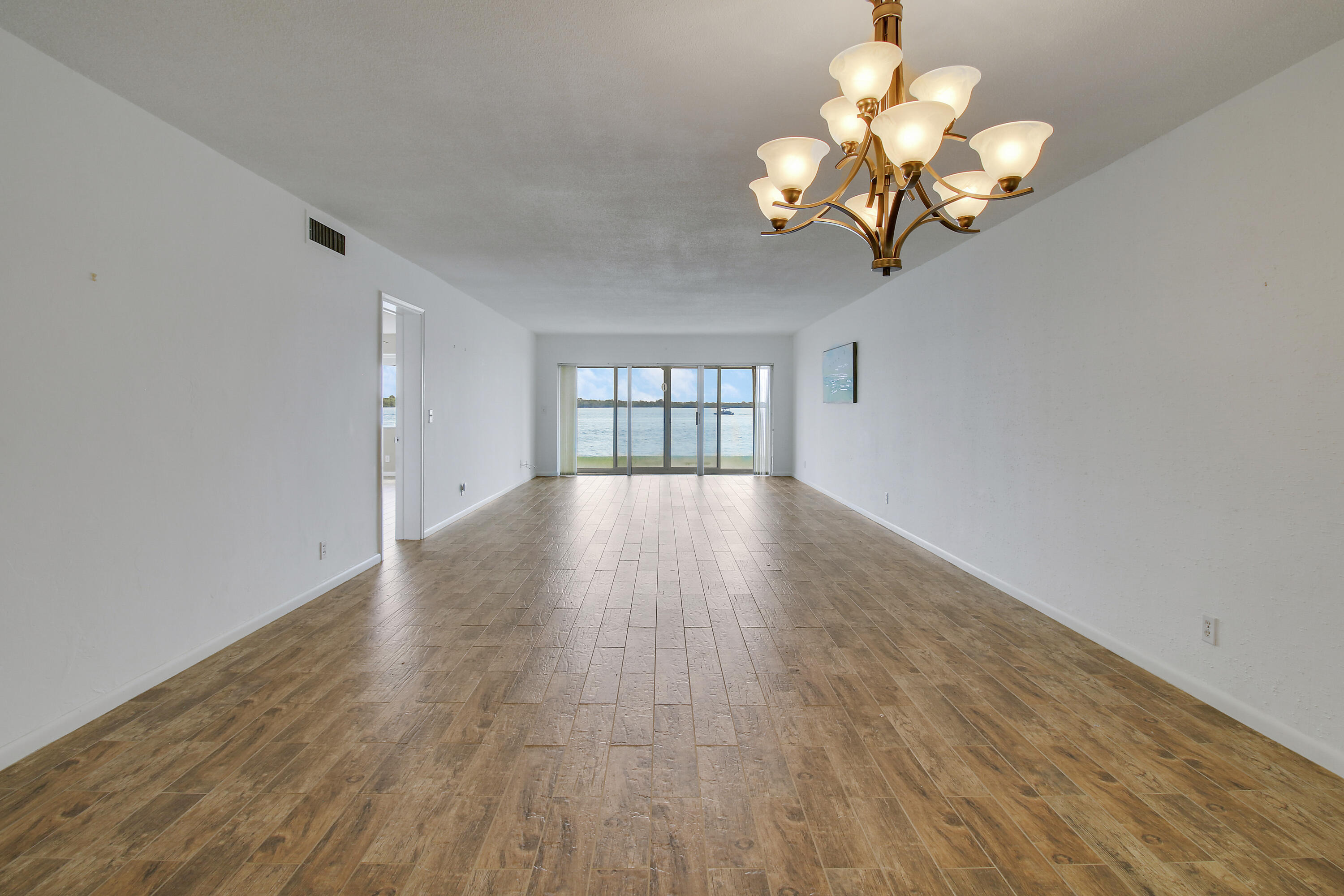 Yacht Club Dr, North Palm Beach, FL 33408