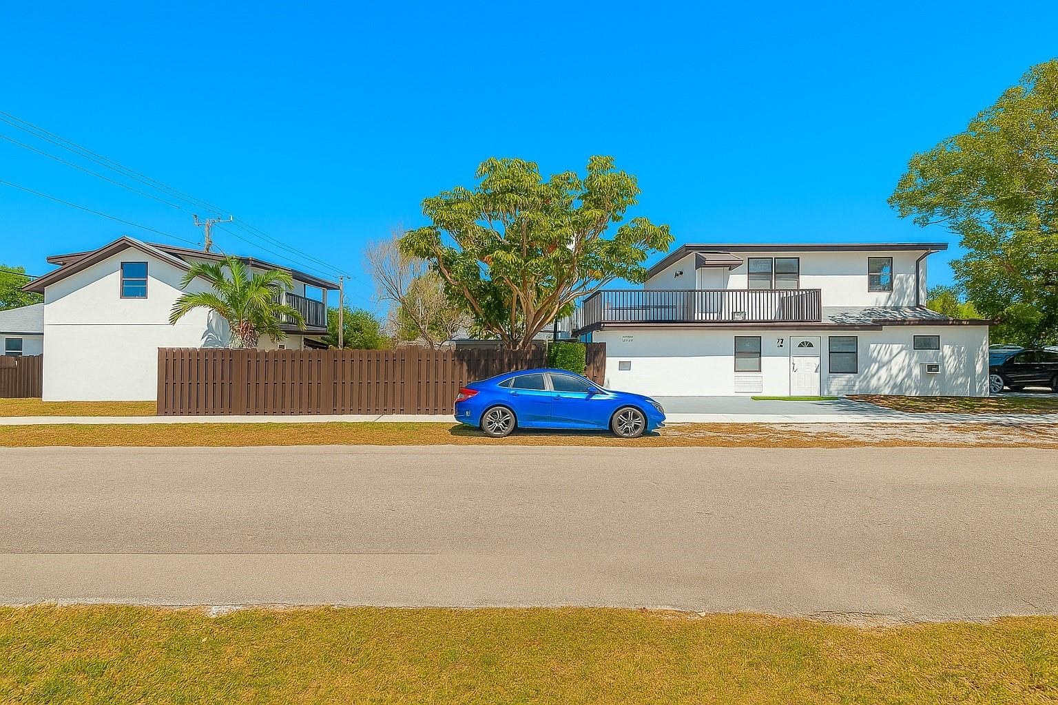 Roosevelt St, Hollywood, FL 33020