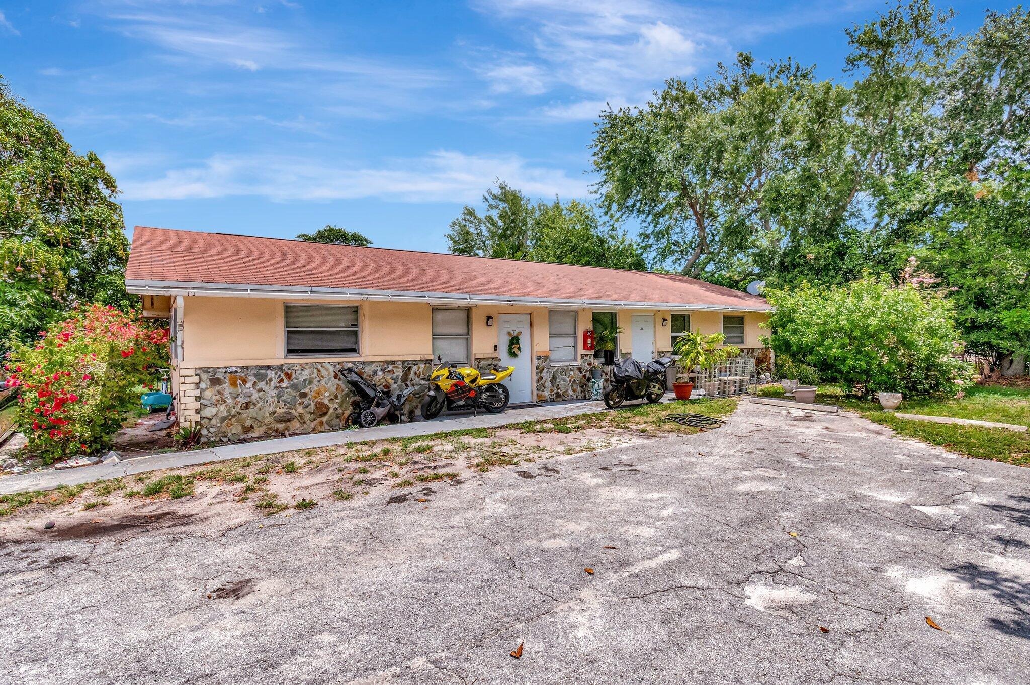 Floweva St, West Palm Beach, FL 33406 #1