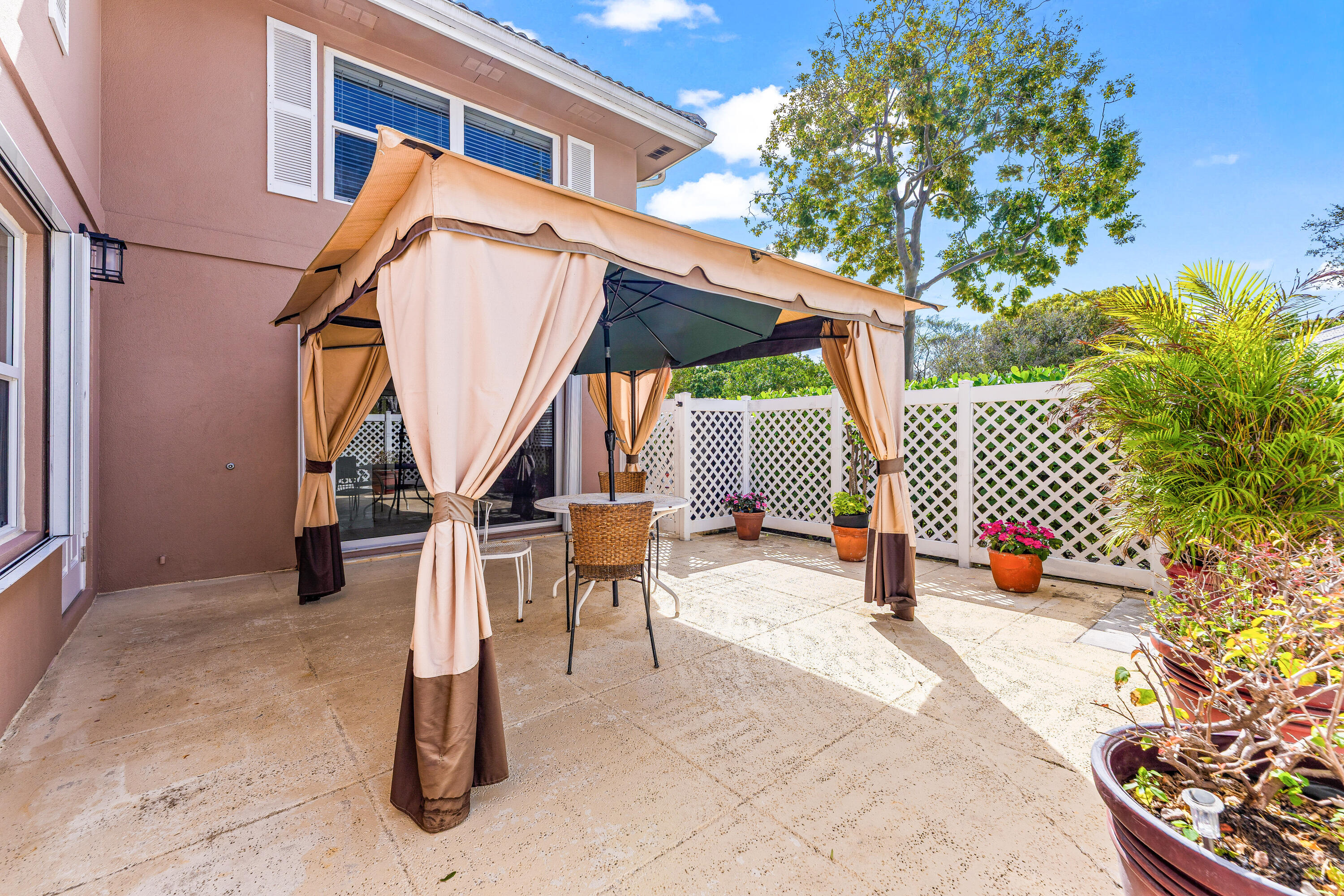 Kingston Ct, West Palm Beach, FL 33409 #1