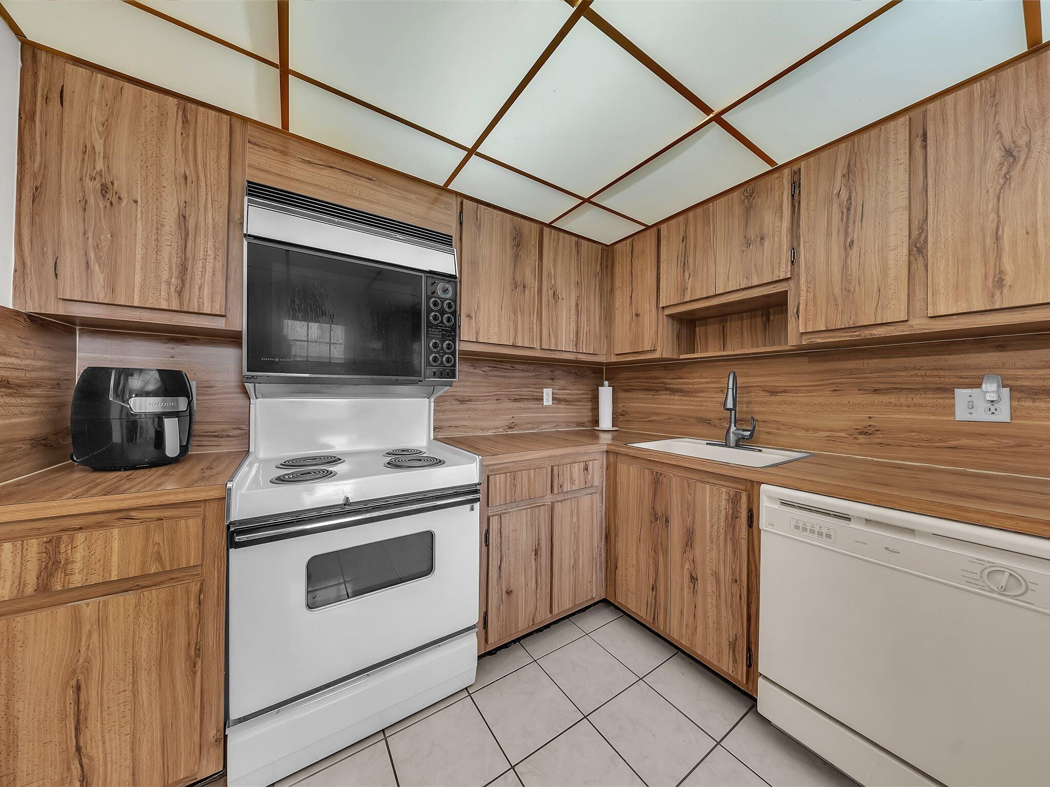 Palm Aire Dr, Pompano Beach, FL 33069 #1