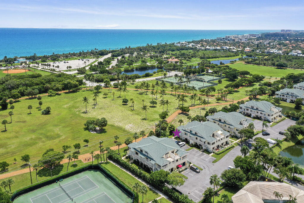 Bella Vista Ct, Jupiter, FL 33477