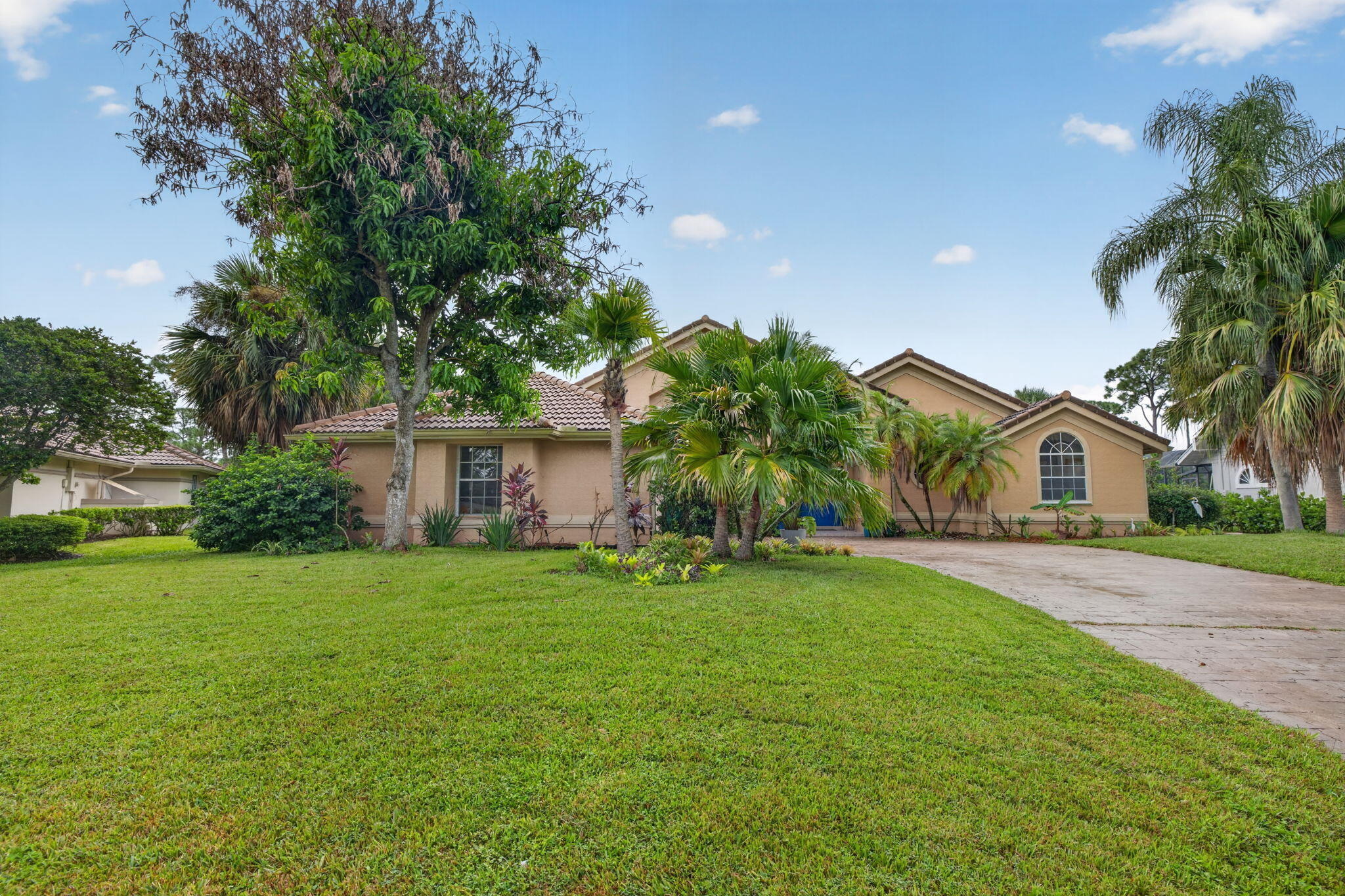 Cottonwood Cv, Port Saint Lucie, FL 34986