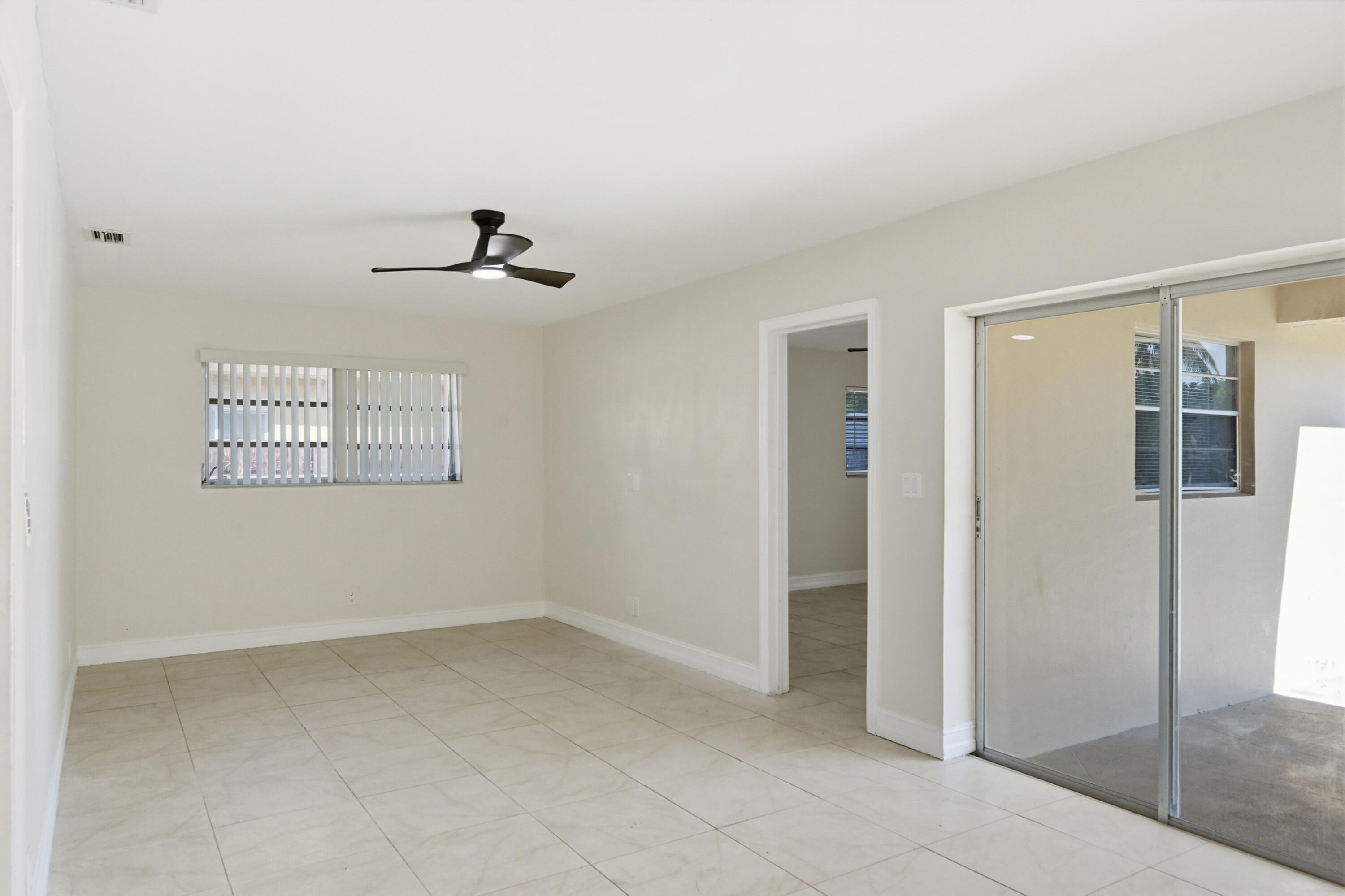 73rd Ave, Plantation, FL 33313
