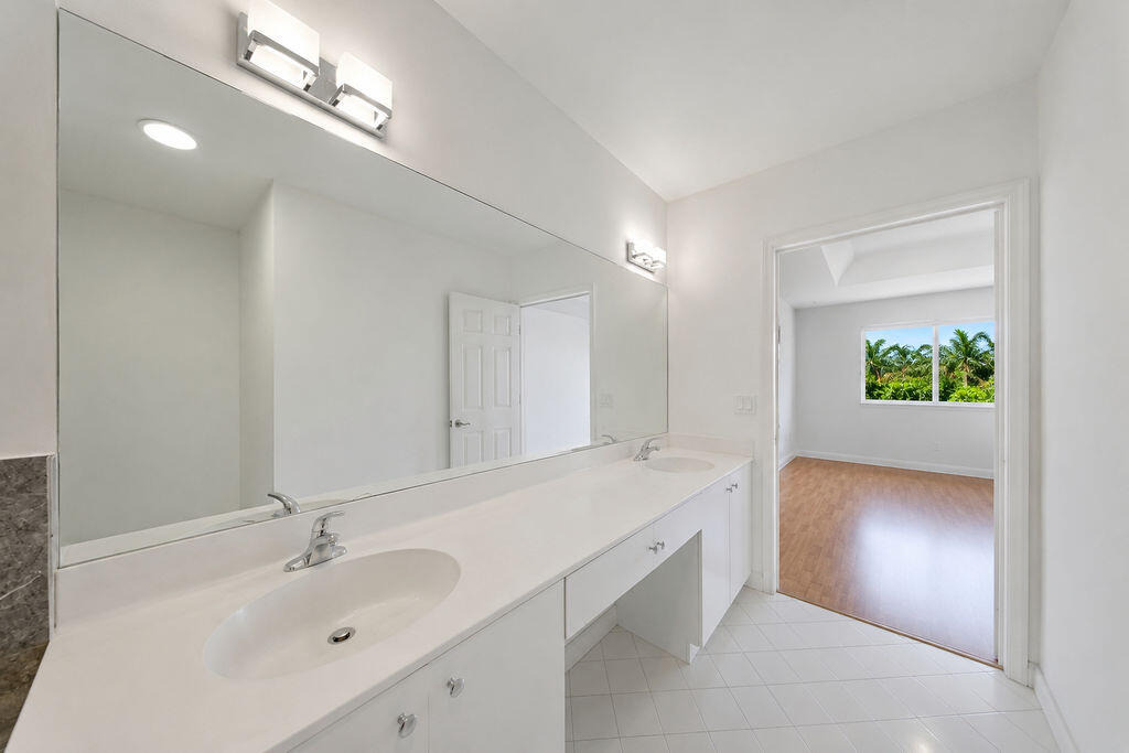 112th Pl, Doral, FL 33178 #1