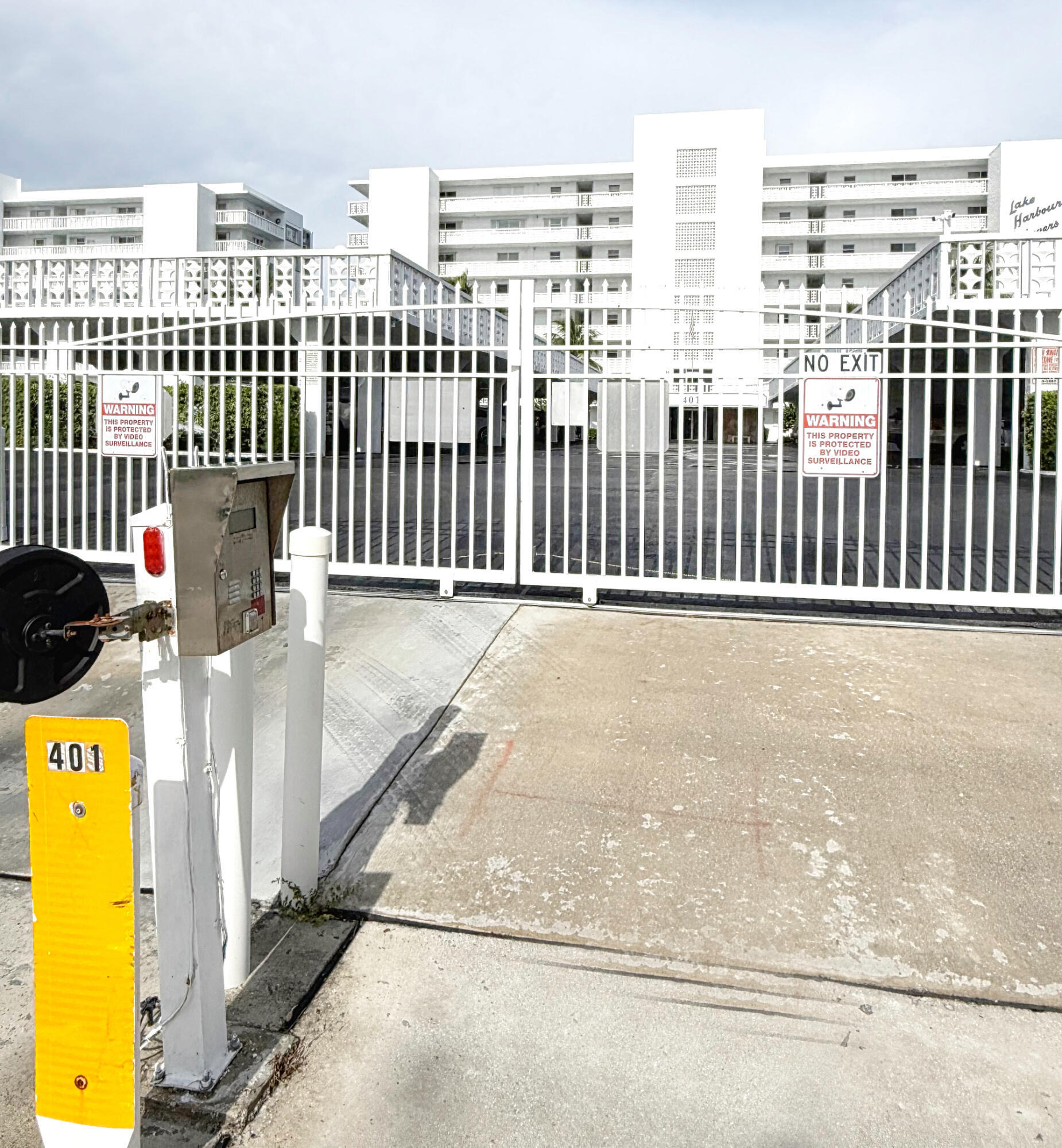 Lake Shore Dr, West Palm Beach, FL 33403 #1