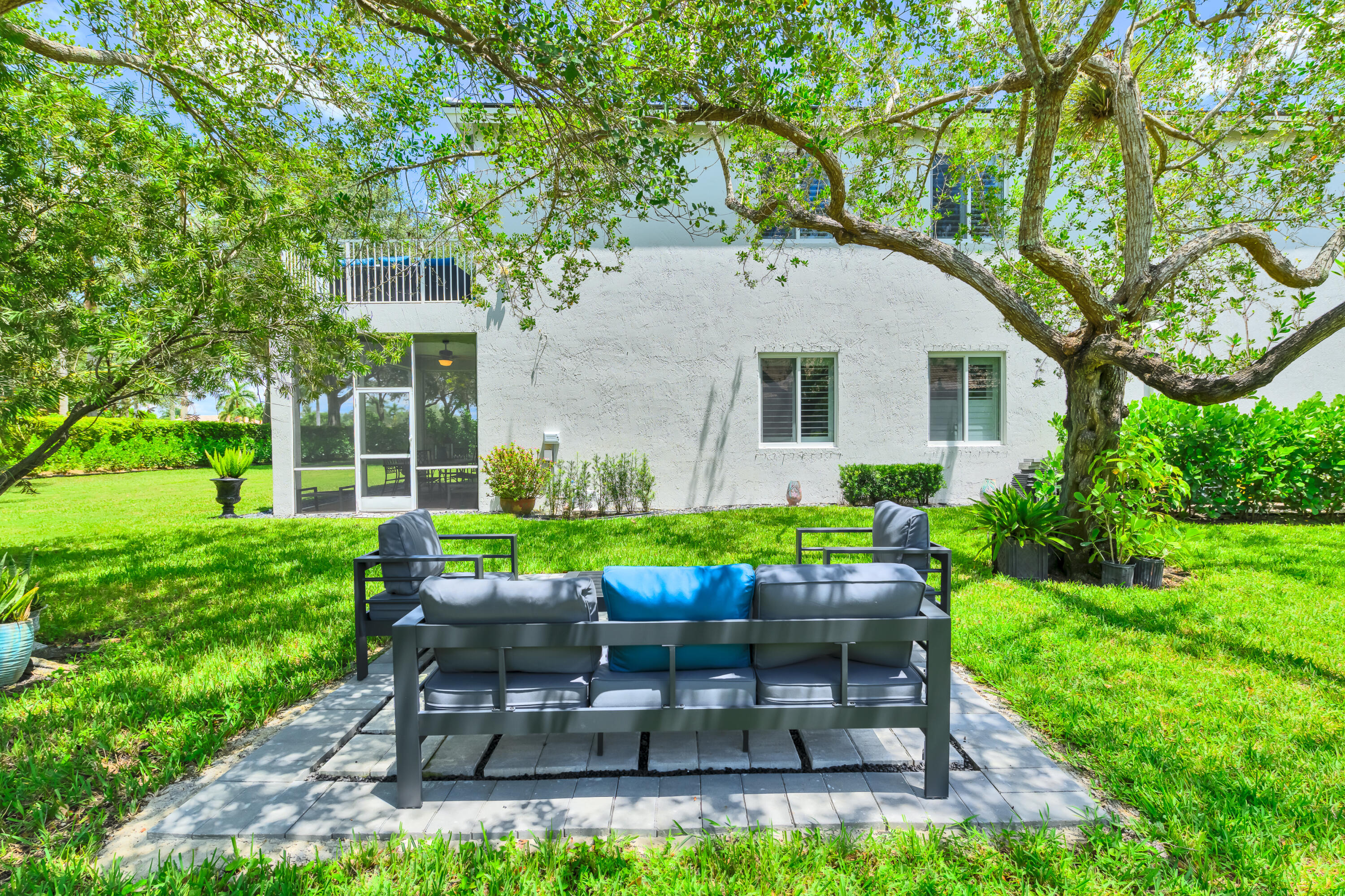 Manderly Dr, Wellington, FL 33449