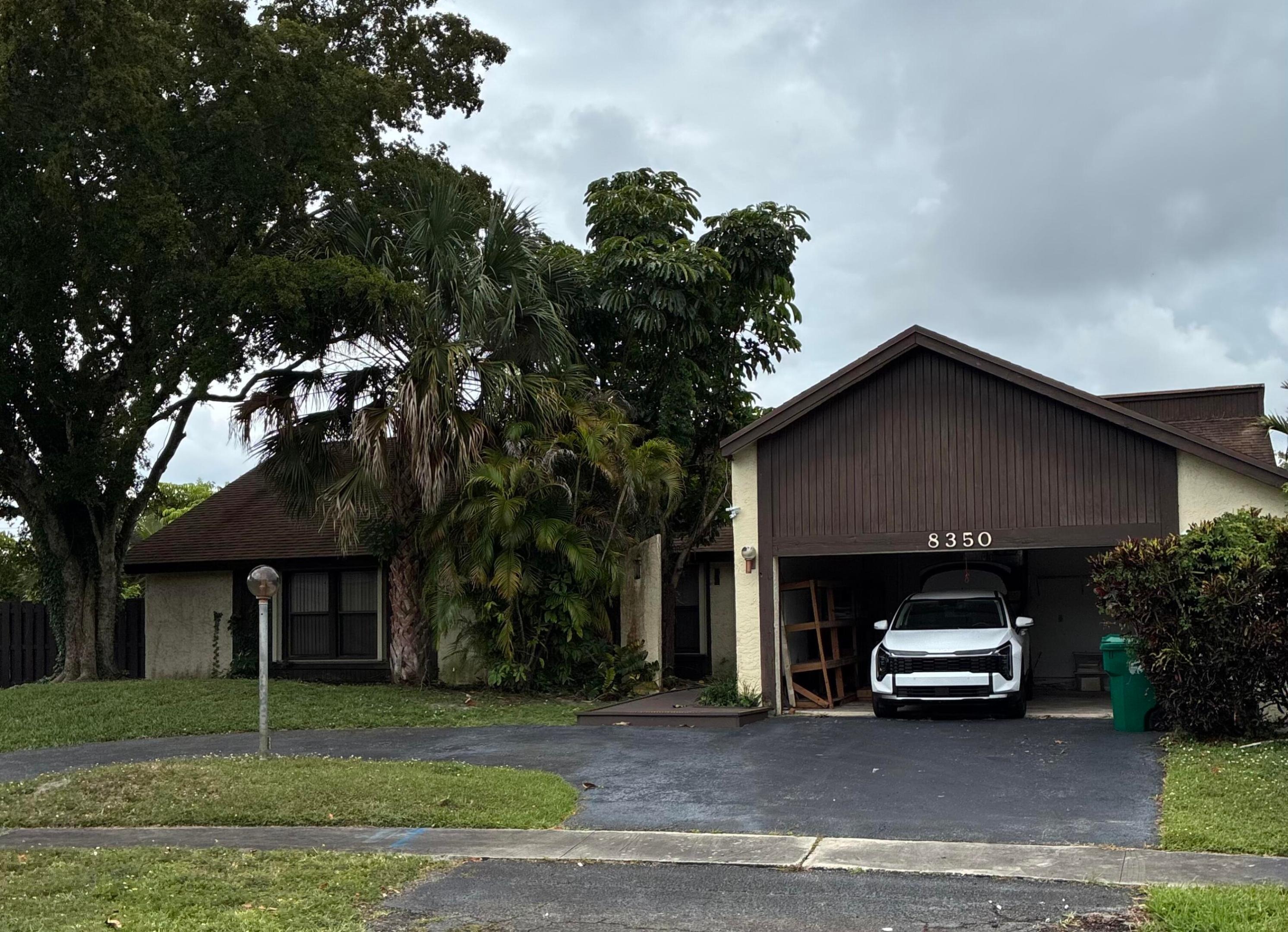 51st St, Lauderhill, FL 33351