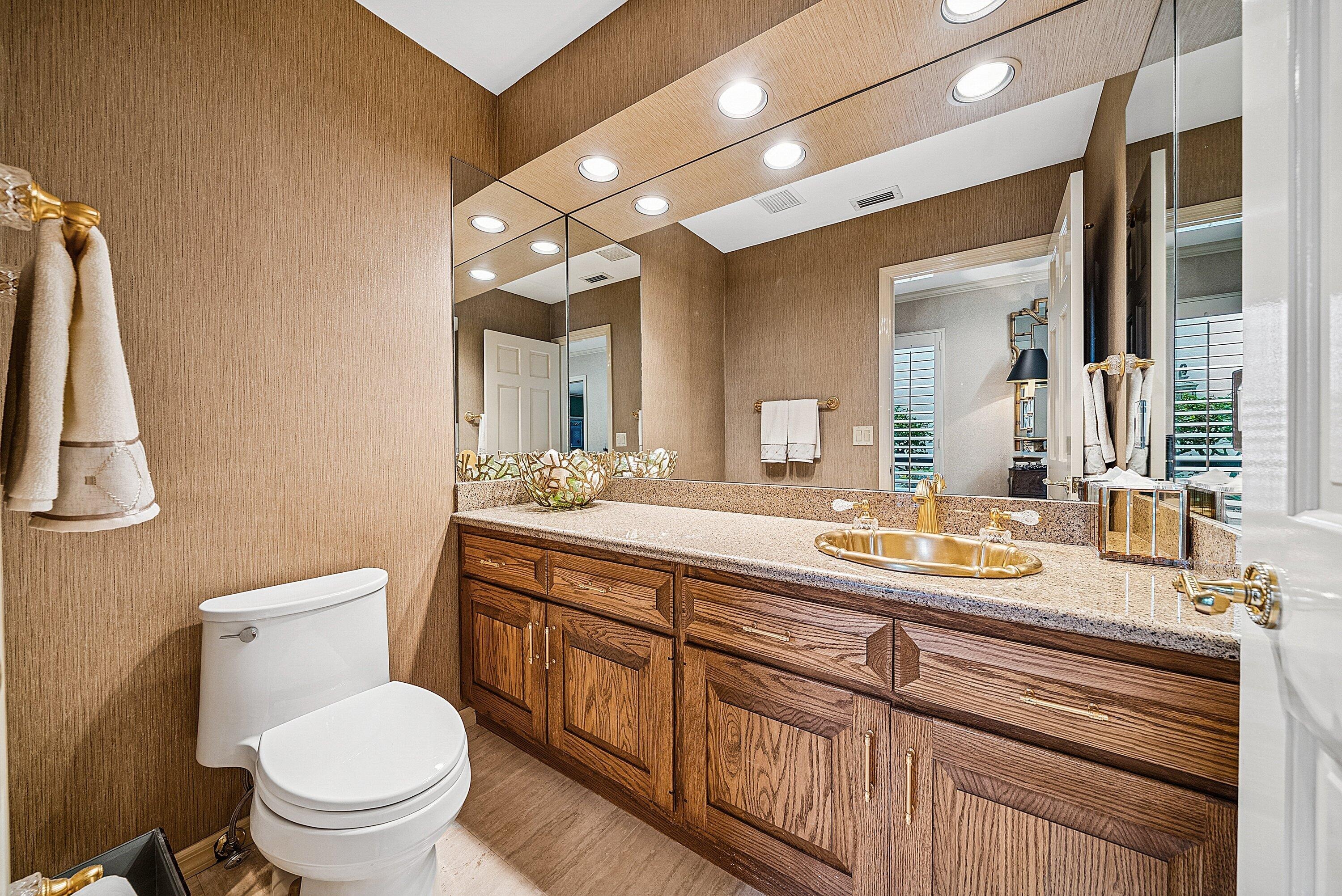 Ocean Blvd, Ocean Ridge, FL 33435