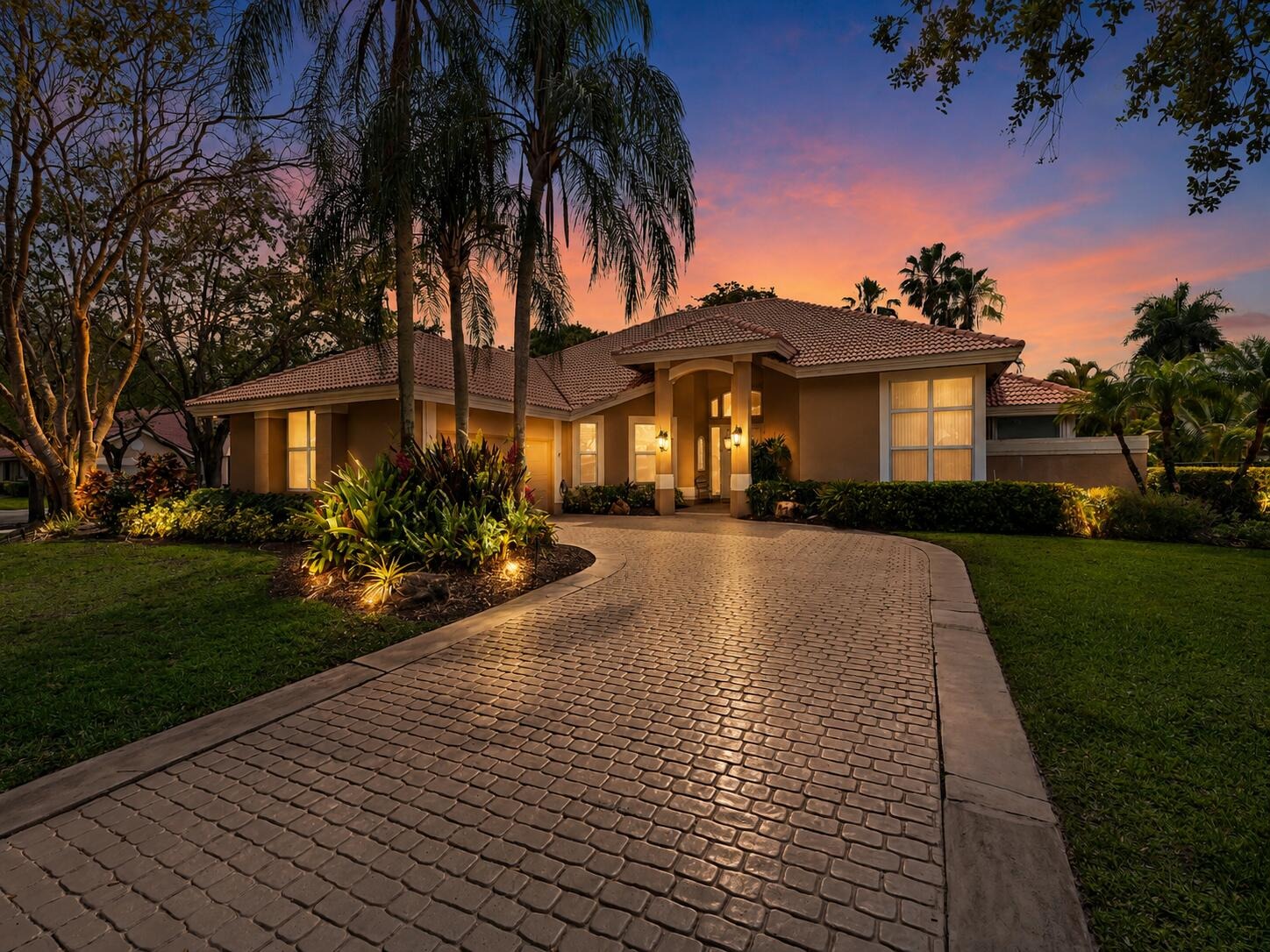 Manor Dr, Weston, FL 33326