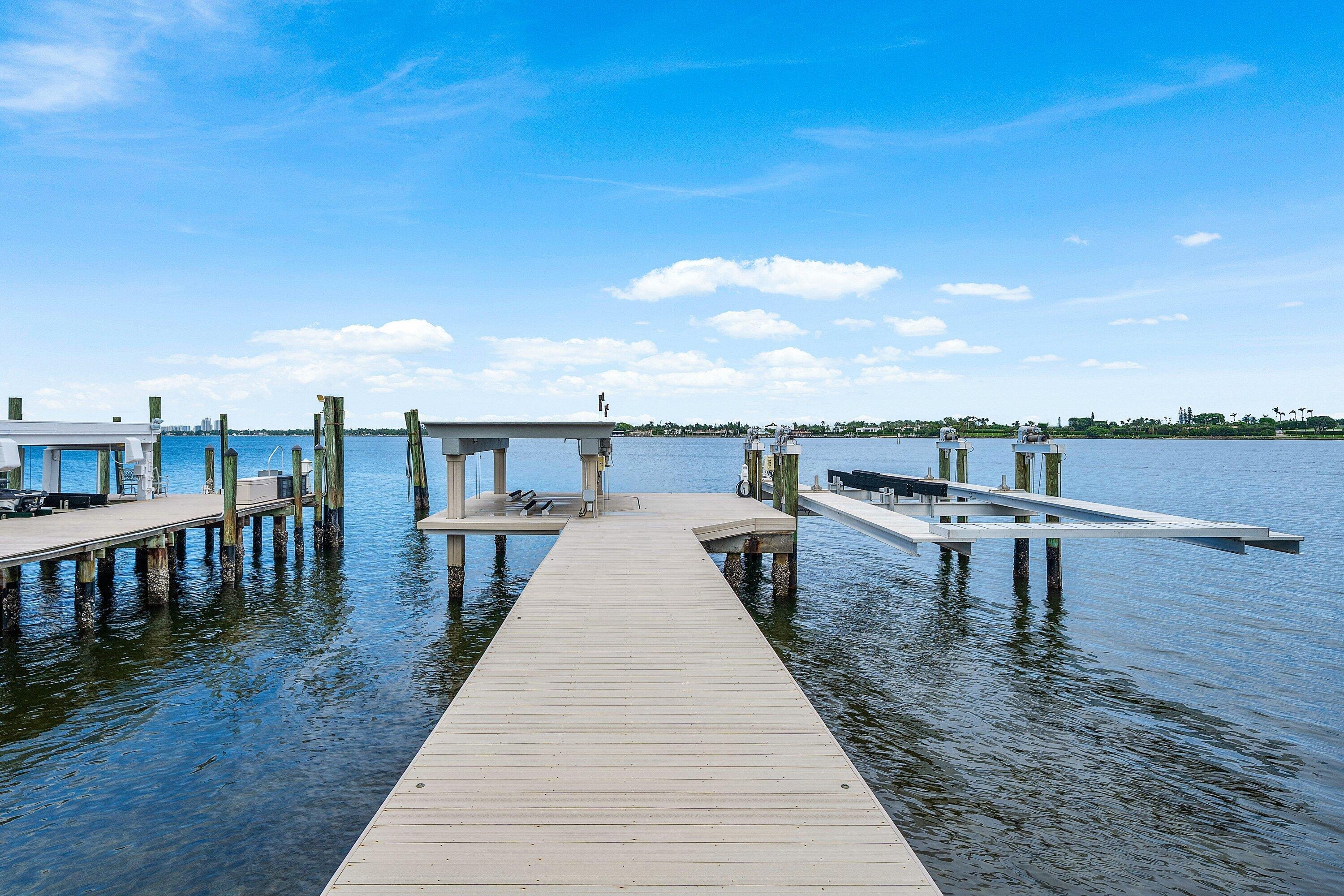 Flagler Dr, West Palm Beach, FL 33407