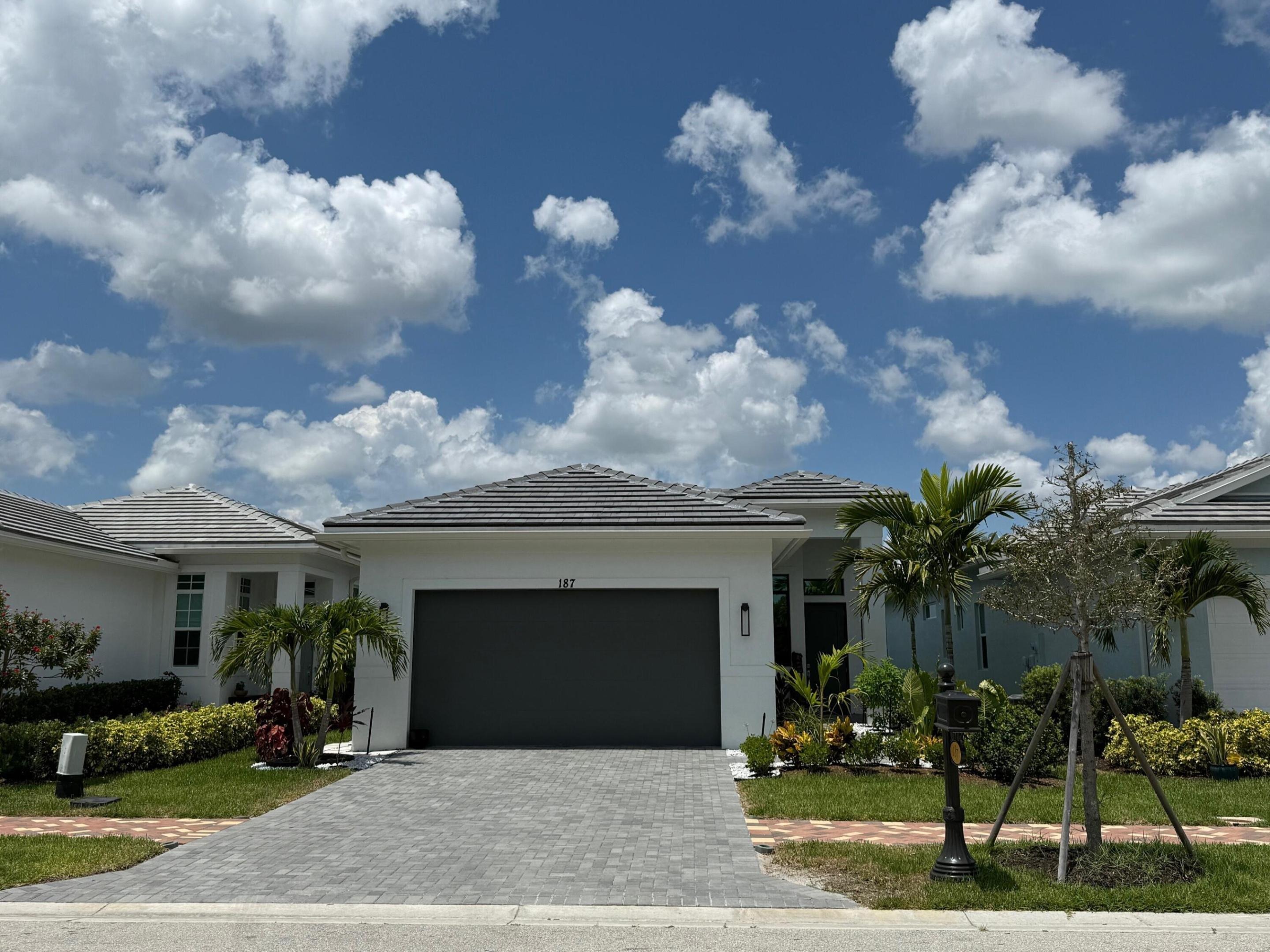 Via Sangro , Port Saint Lucie, FL 34952