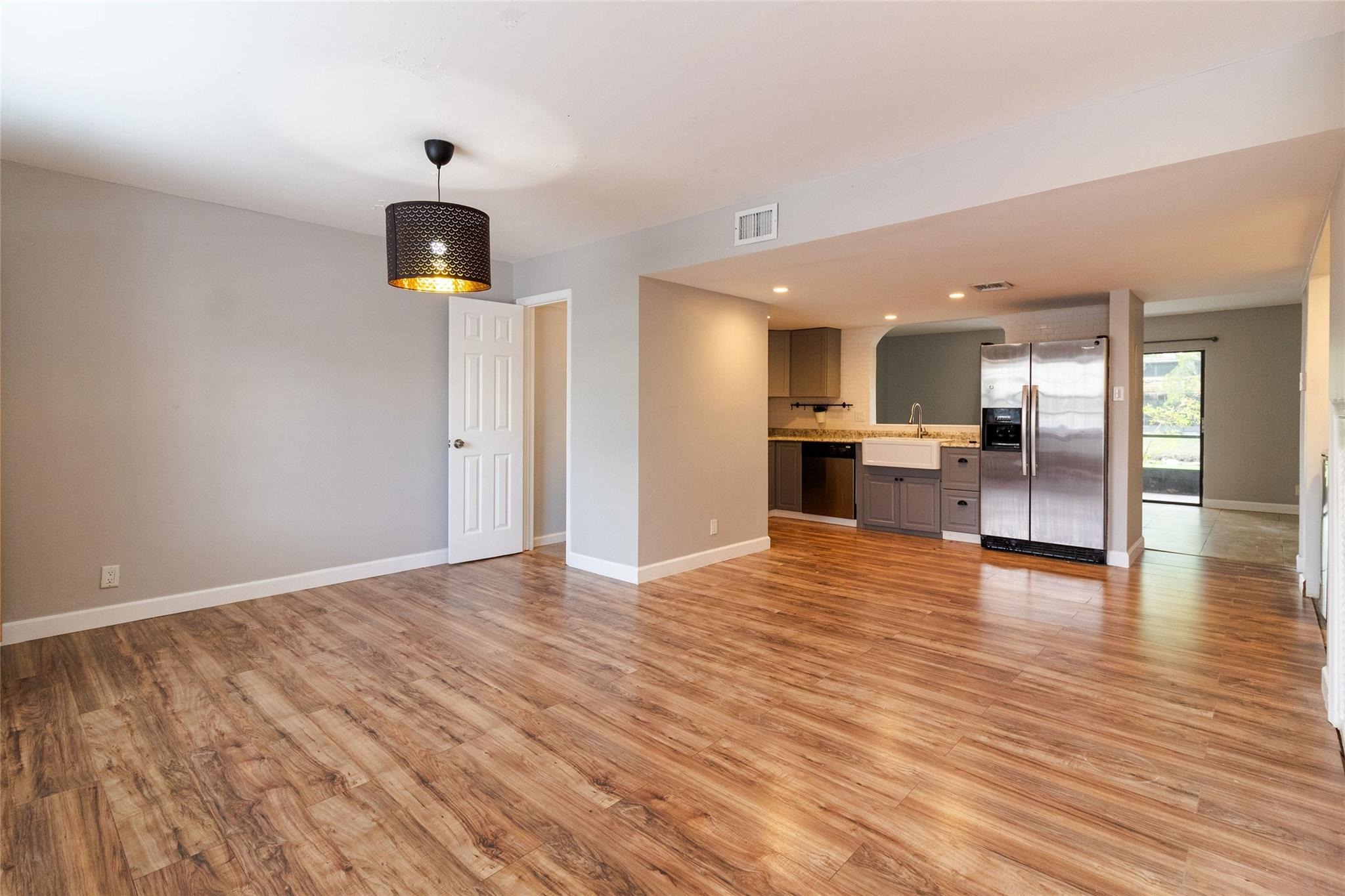 42nd St, Sunrise, FL 33351