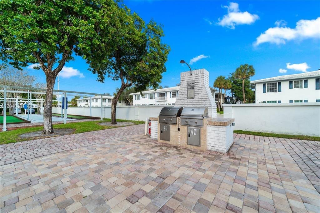 68th St, Fort Lauderdale, FL 33308 #1