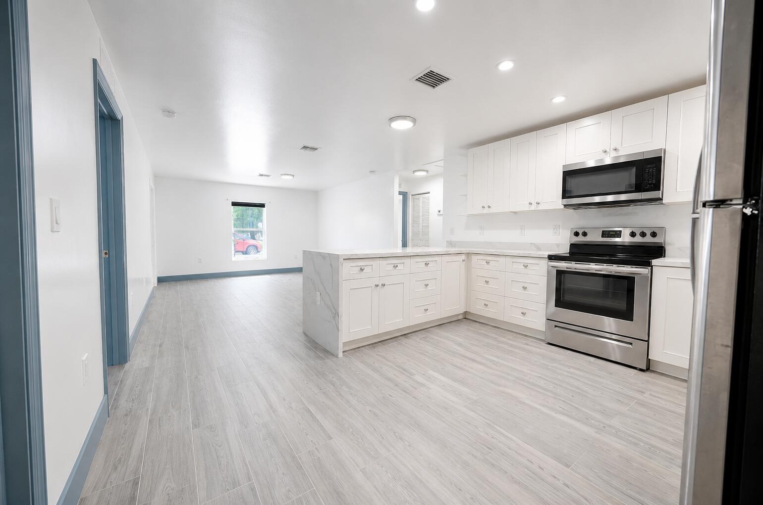 19th Ct, Miami, FL 33147