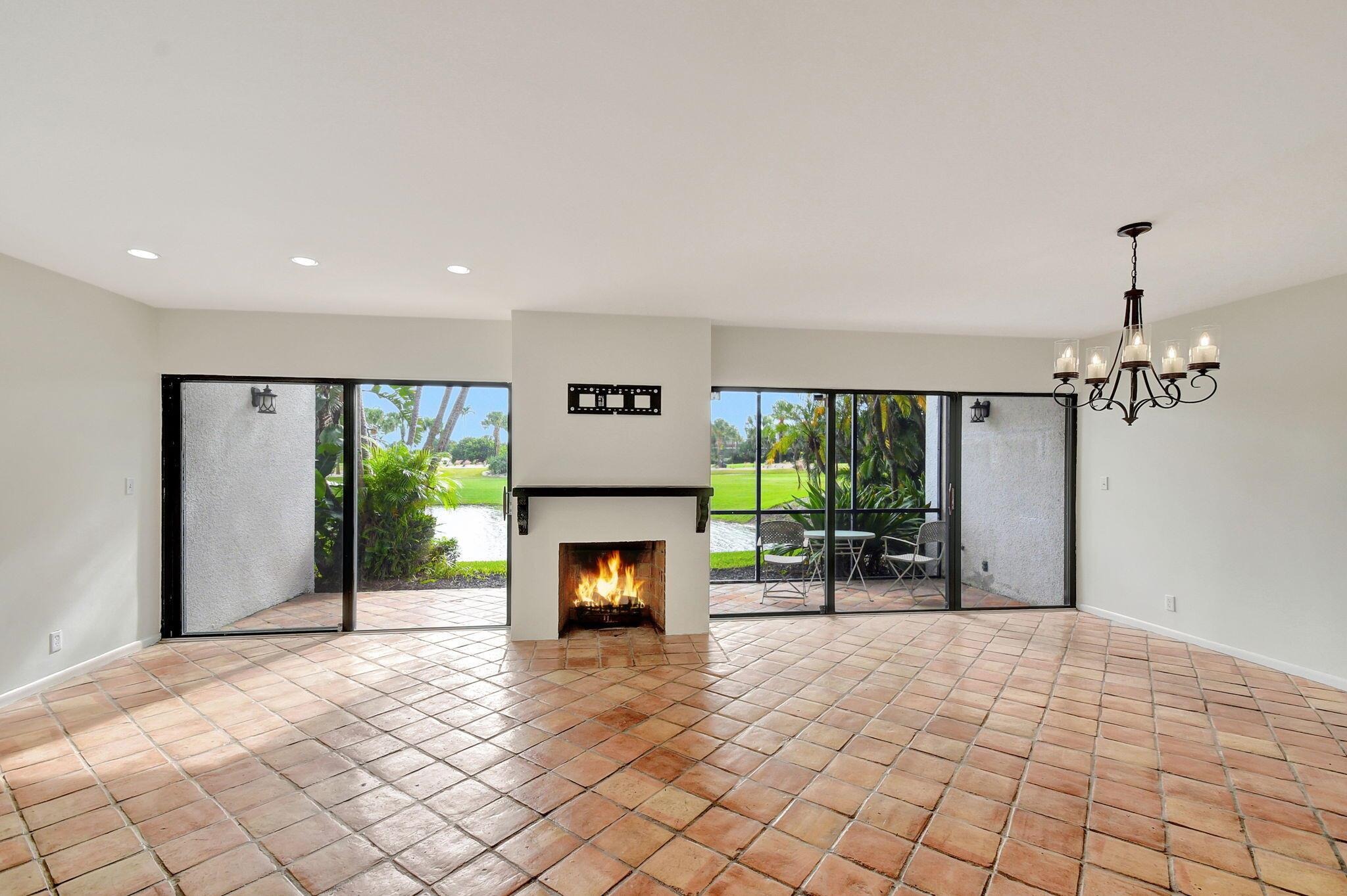 Presidential Way, West Palm Beach, FL 33401