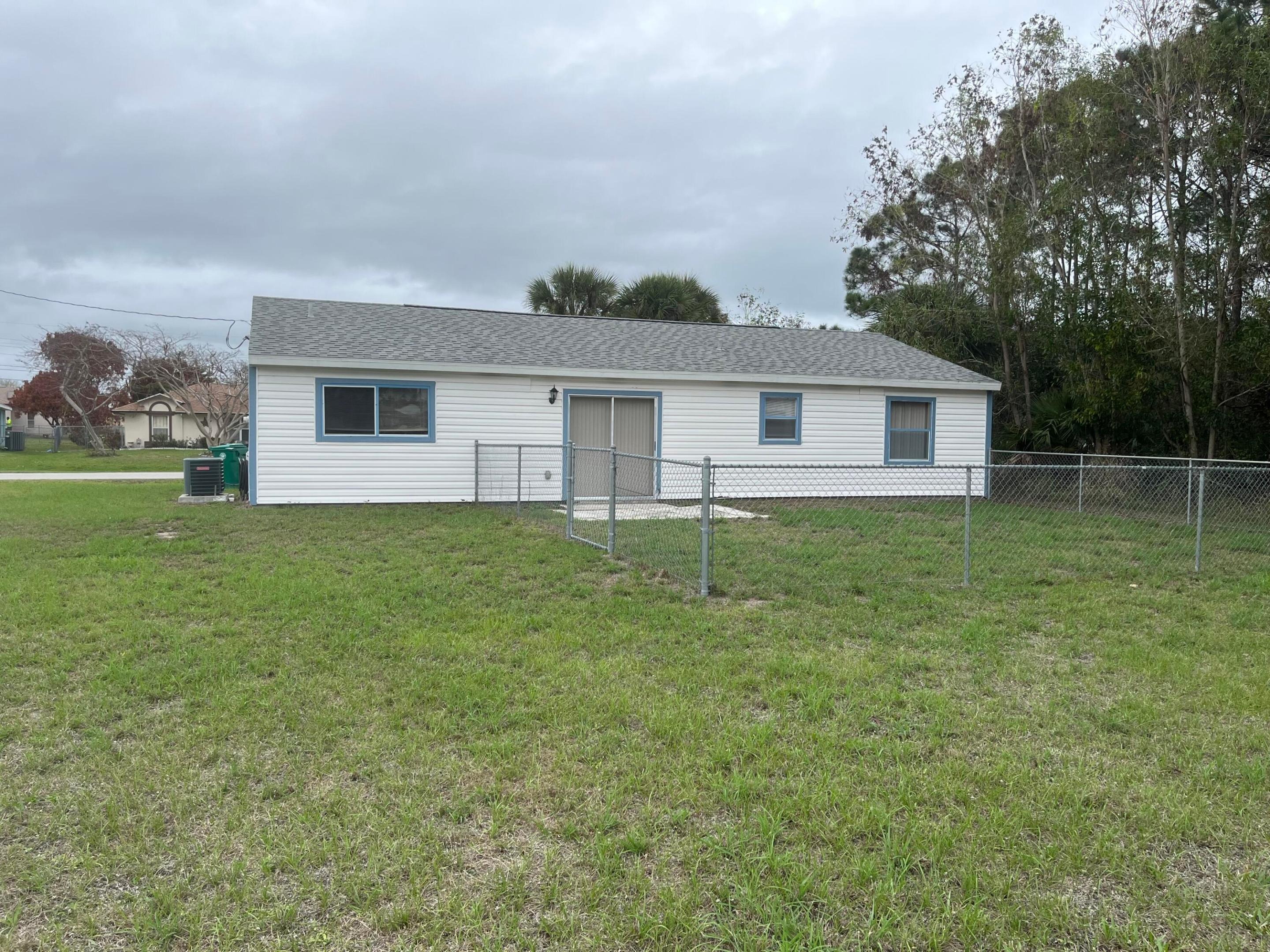 Heathwood Cir, Port Saint Lucie, FL 34952