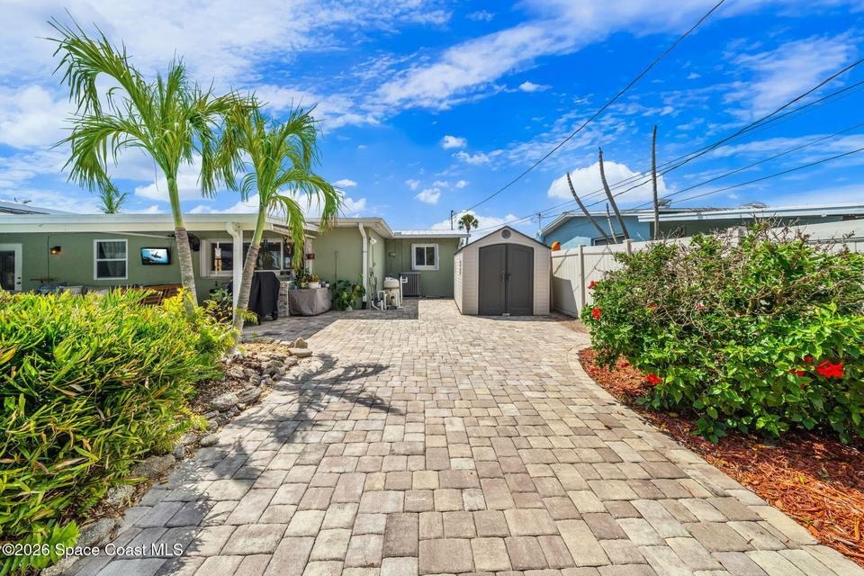 Algonquin Ter, Indian Harbour Beach, FL 32937