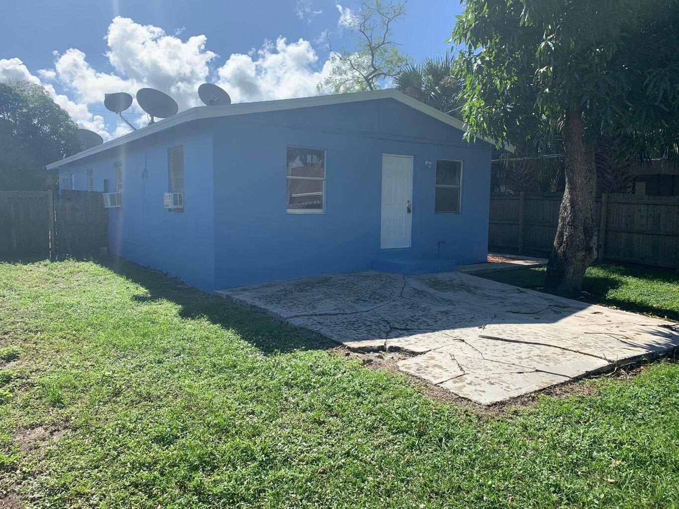 13th St, West Palm Beach, FL 33401 #1