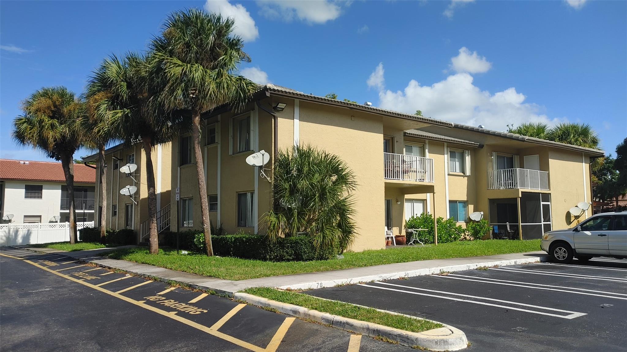44th St, Coral Springs, FL 33065 #1