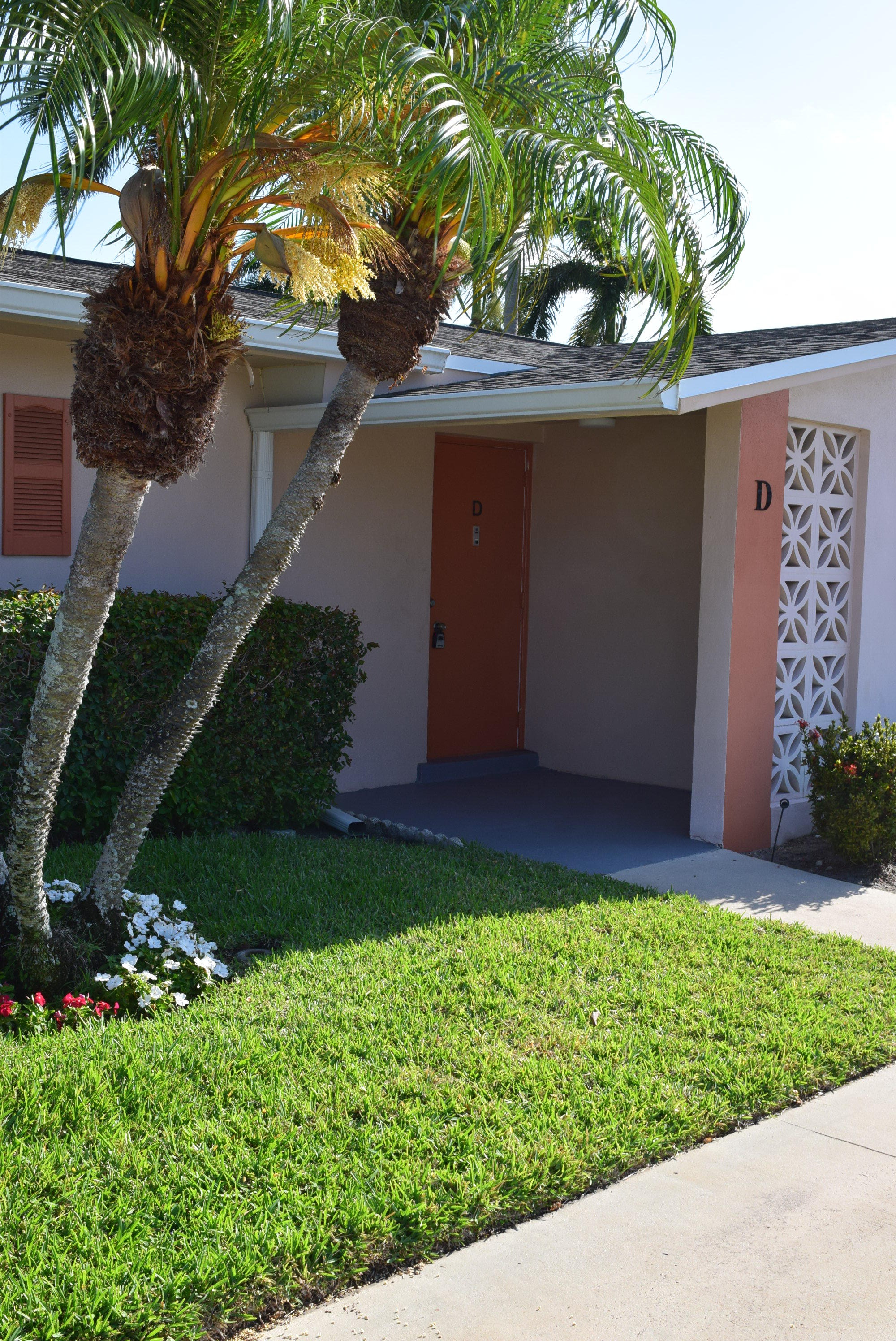 Dudley Dr, West Palm Beach, FL 33415