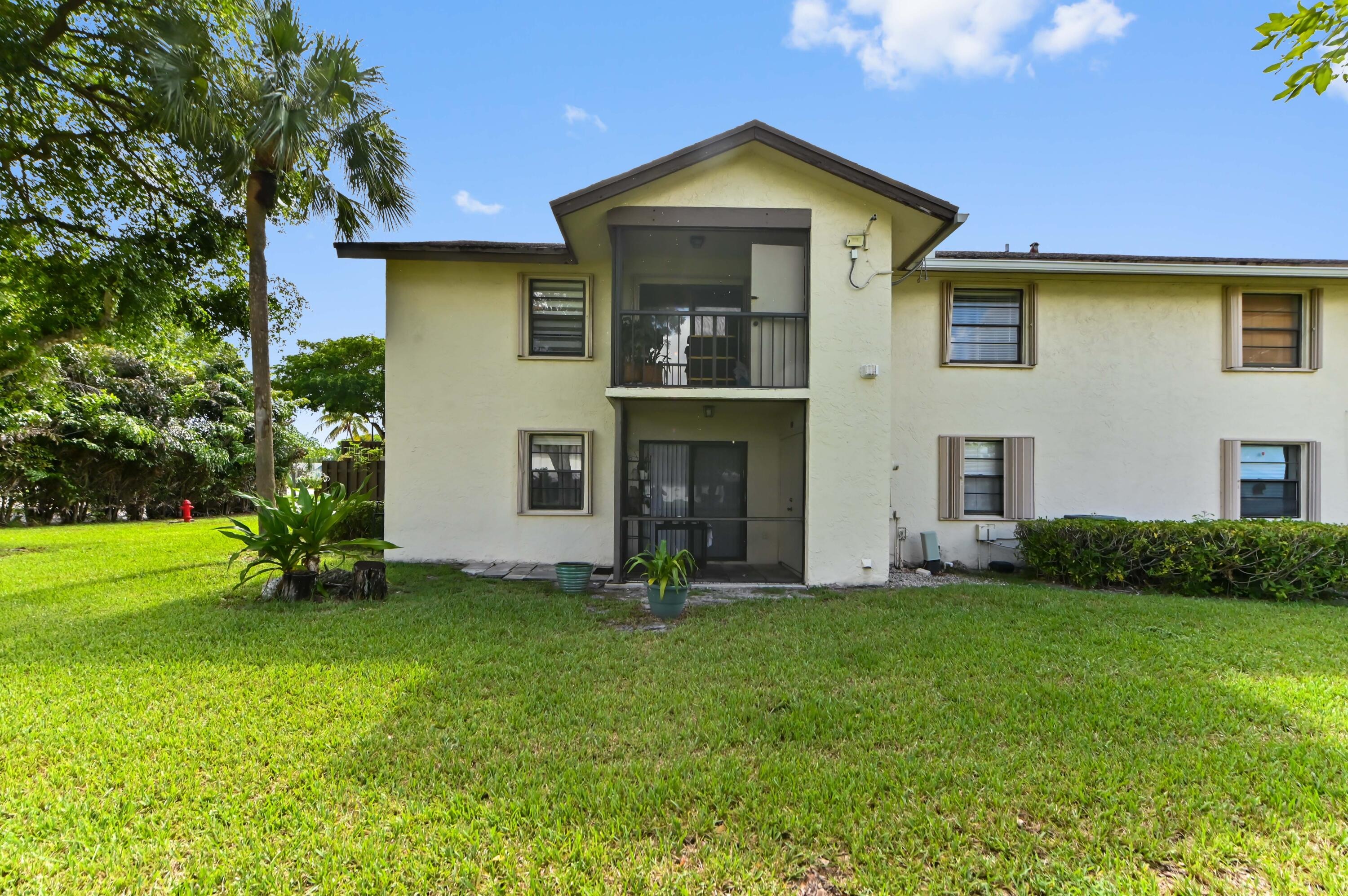 Lyons Rd, Boca Raton, FL 33428