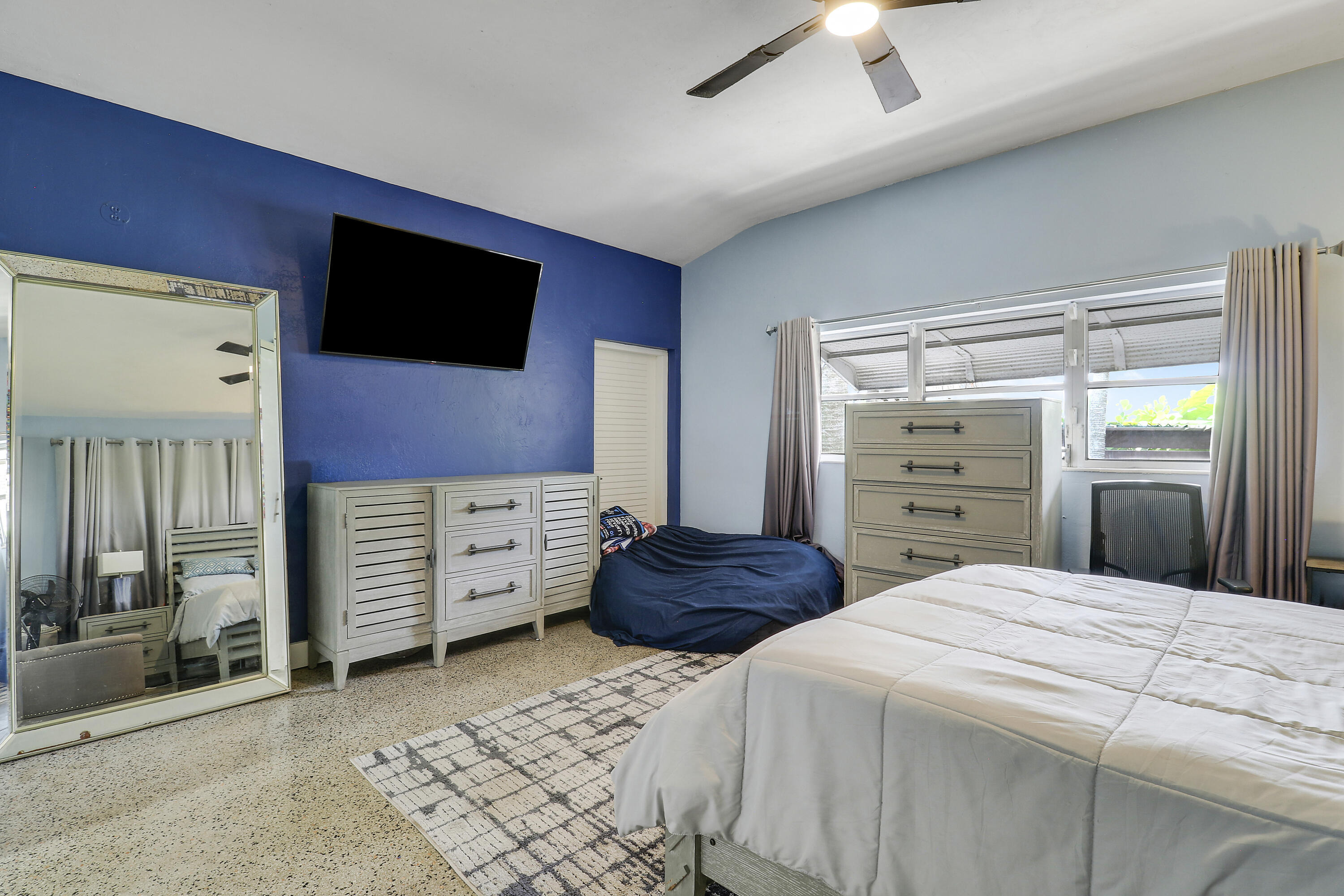 Douglas Dr, Ocean Ridge, FL 33435