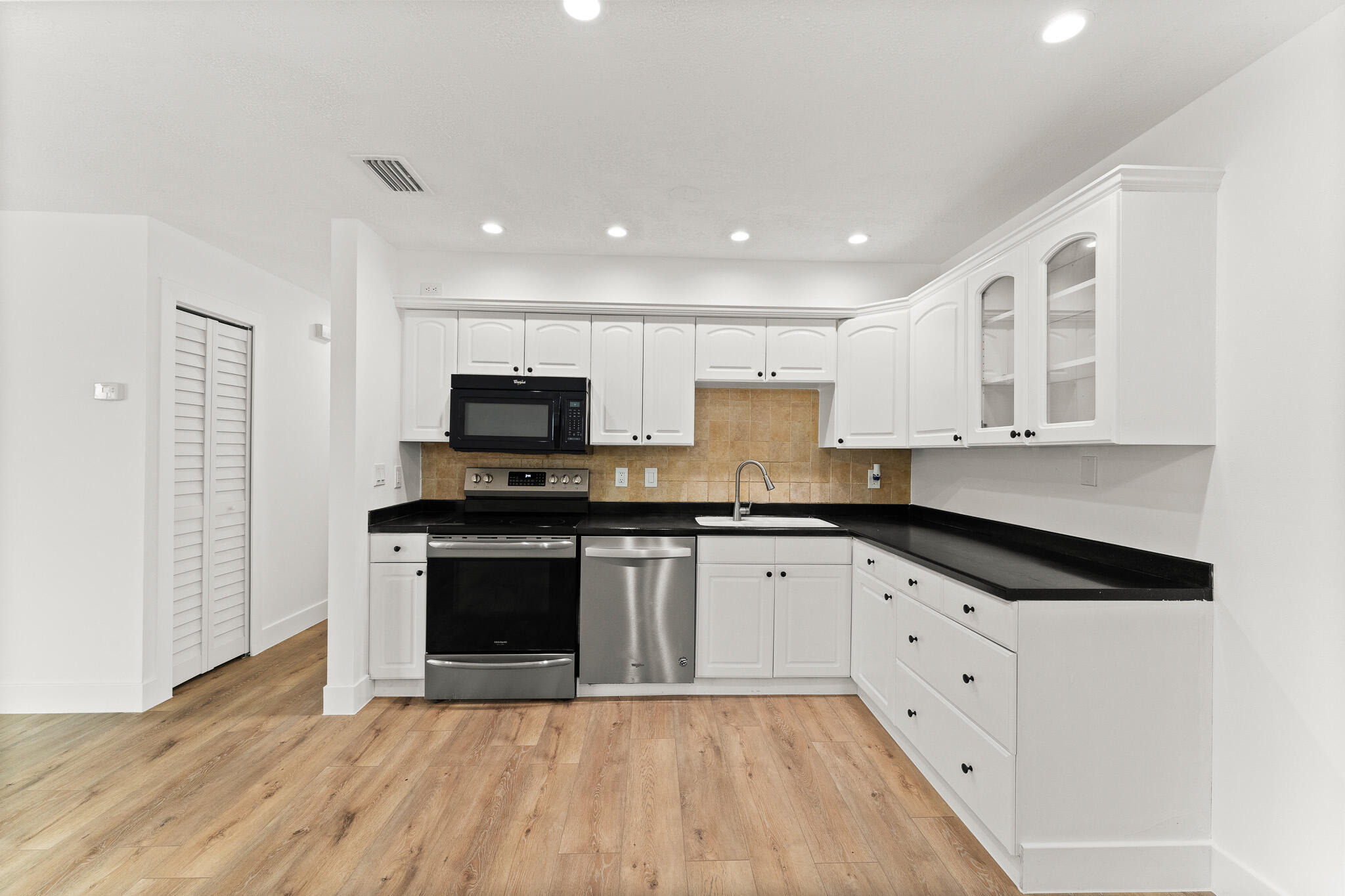 Fresno Rd, Port Saint Lucie, FL 34953