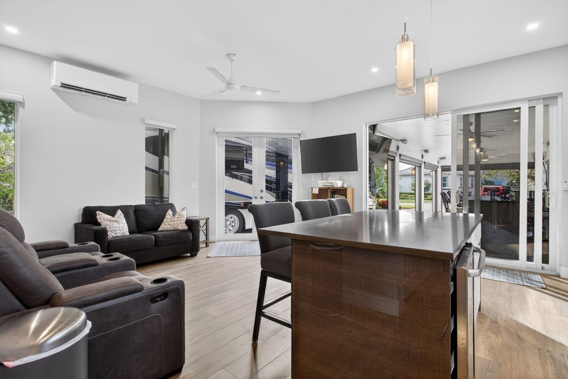 Cortez Drive Cir, Margate, FL 33068