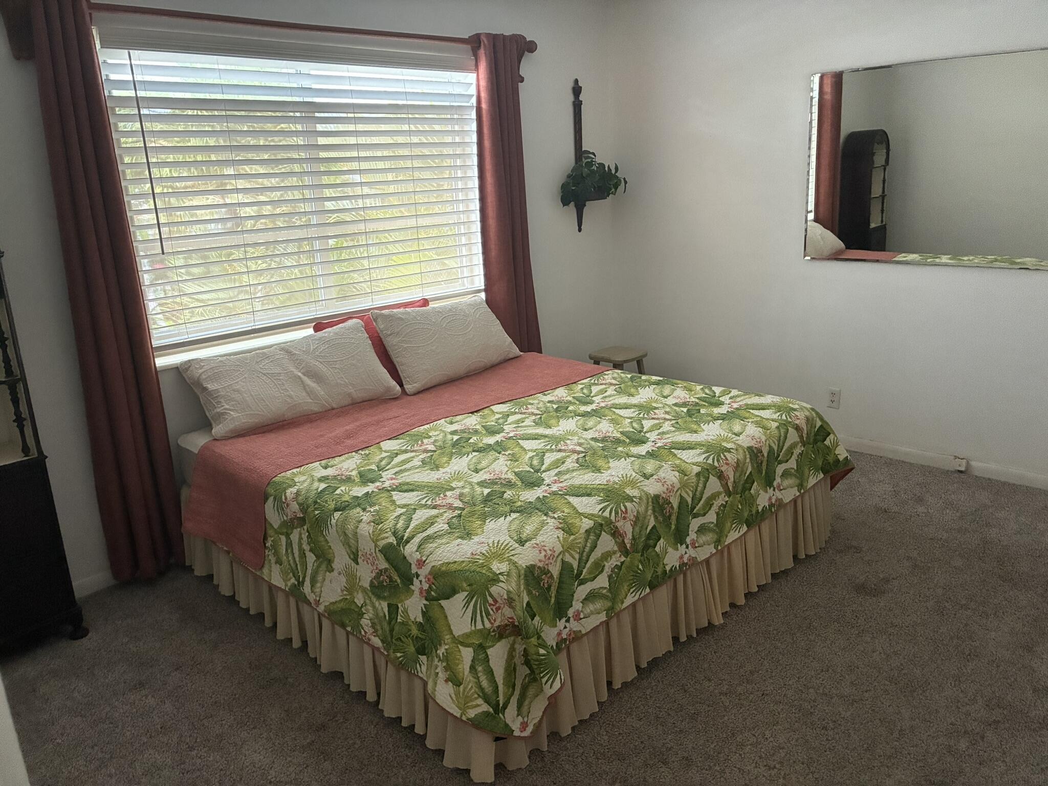 Oakland Park Blvd, Wilton Manors, FL 33311