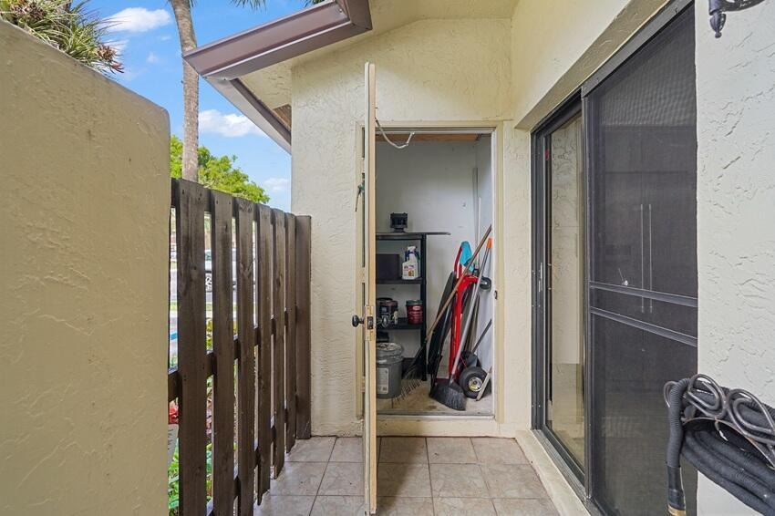 79th Ave, Tamarac, FL 33321