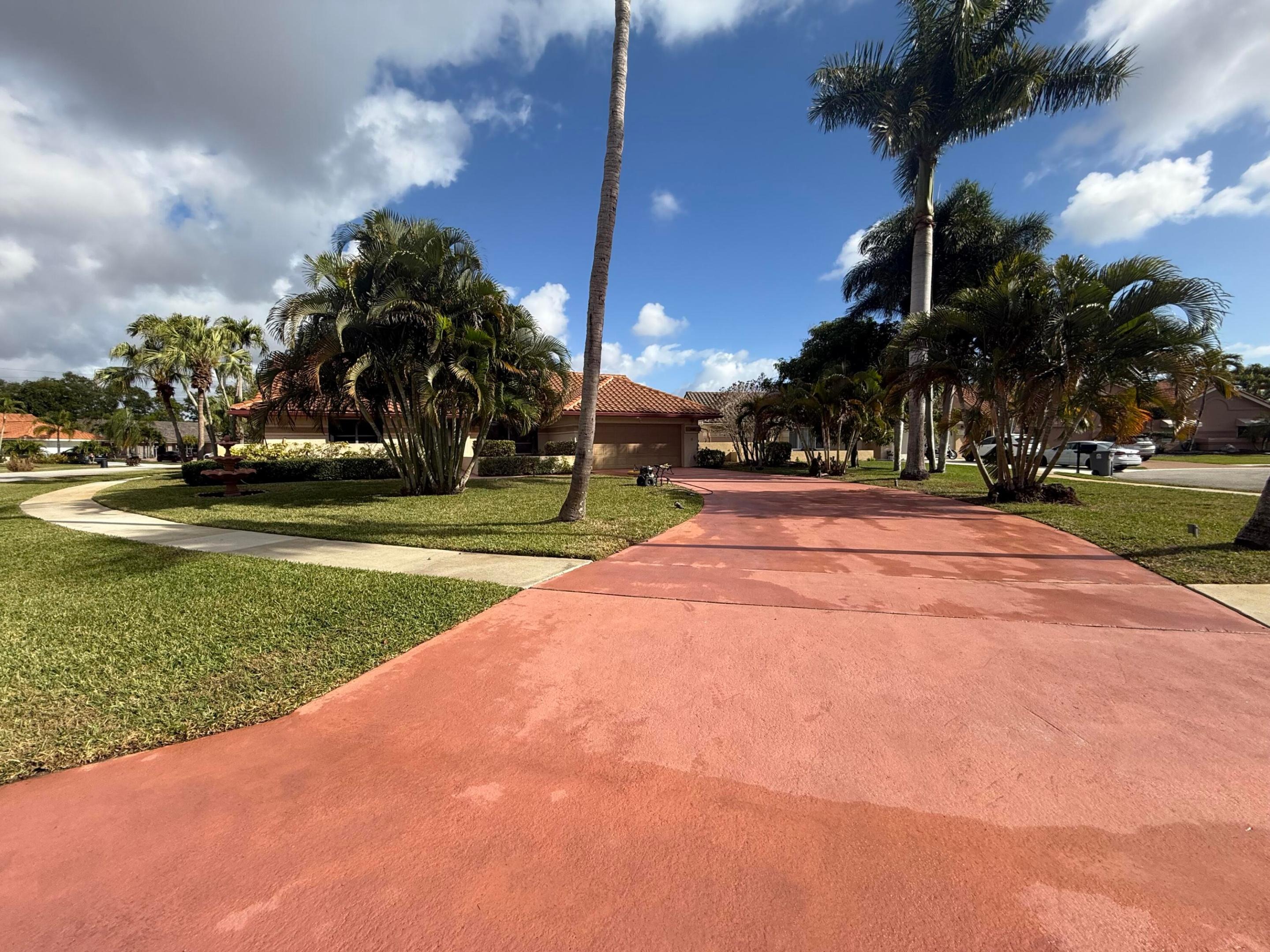 Laurel Green Dr, Boynton Beach, FL 33437