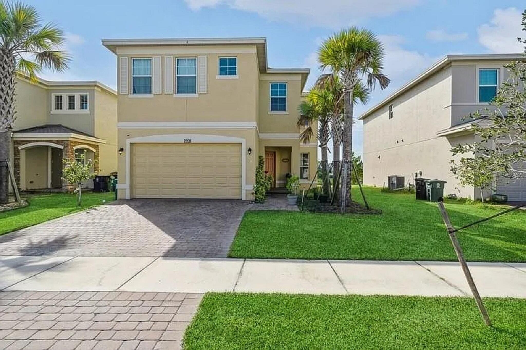 Cataluna Cir, Port Saint Lucie, FL 34986