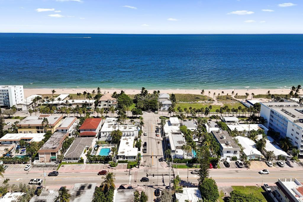 Ocean Dr, Lauderdale By The Sea, FL 33308